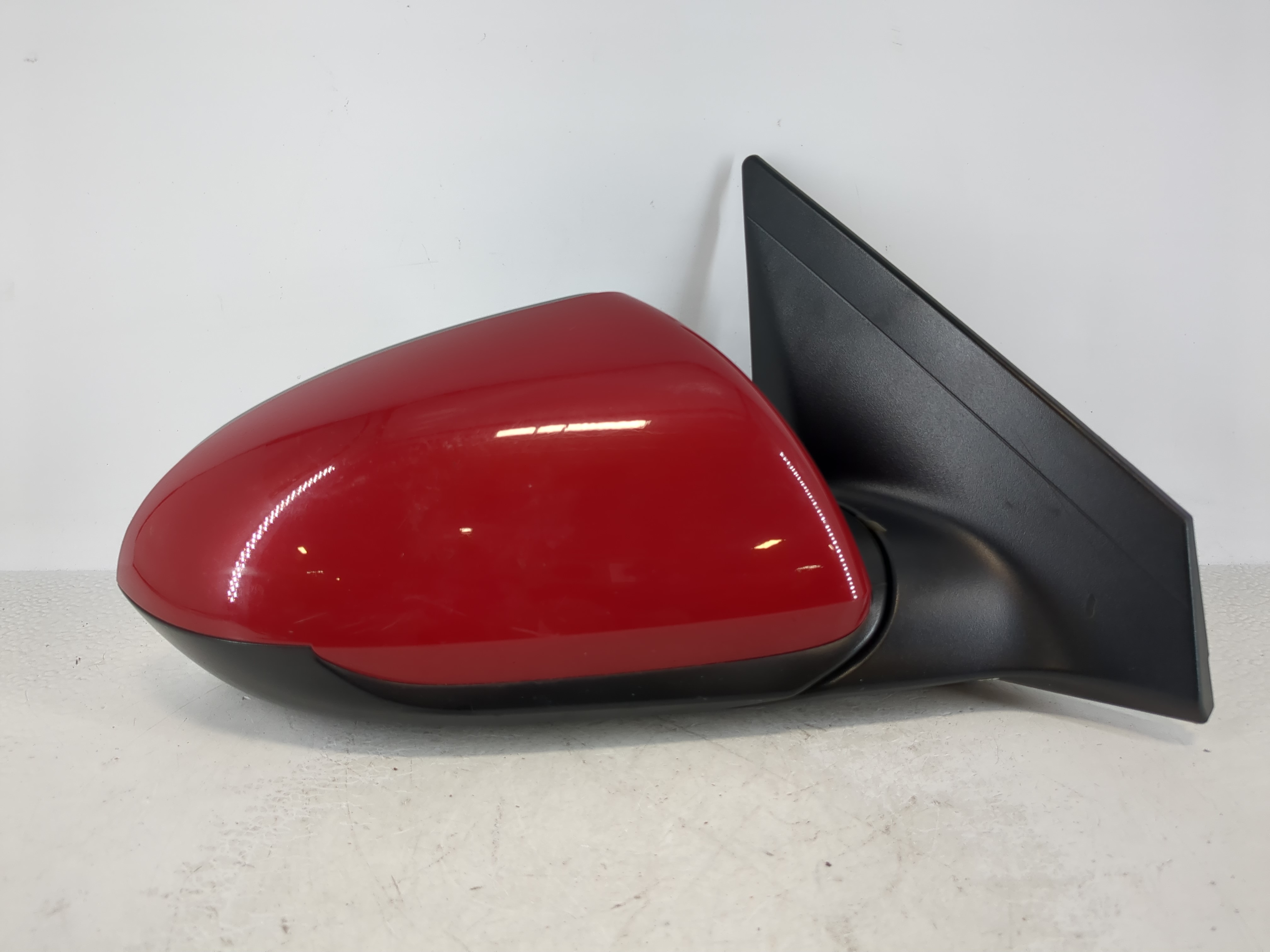 Picture of 2017-2020 Hyundai Elantra Passenger Right Side View Power Door Mirror 1108296