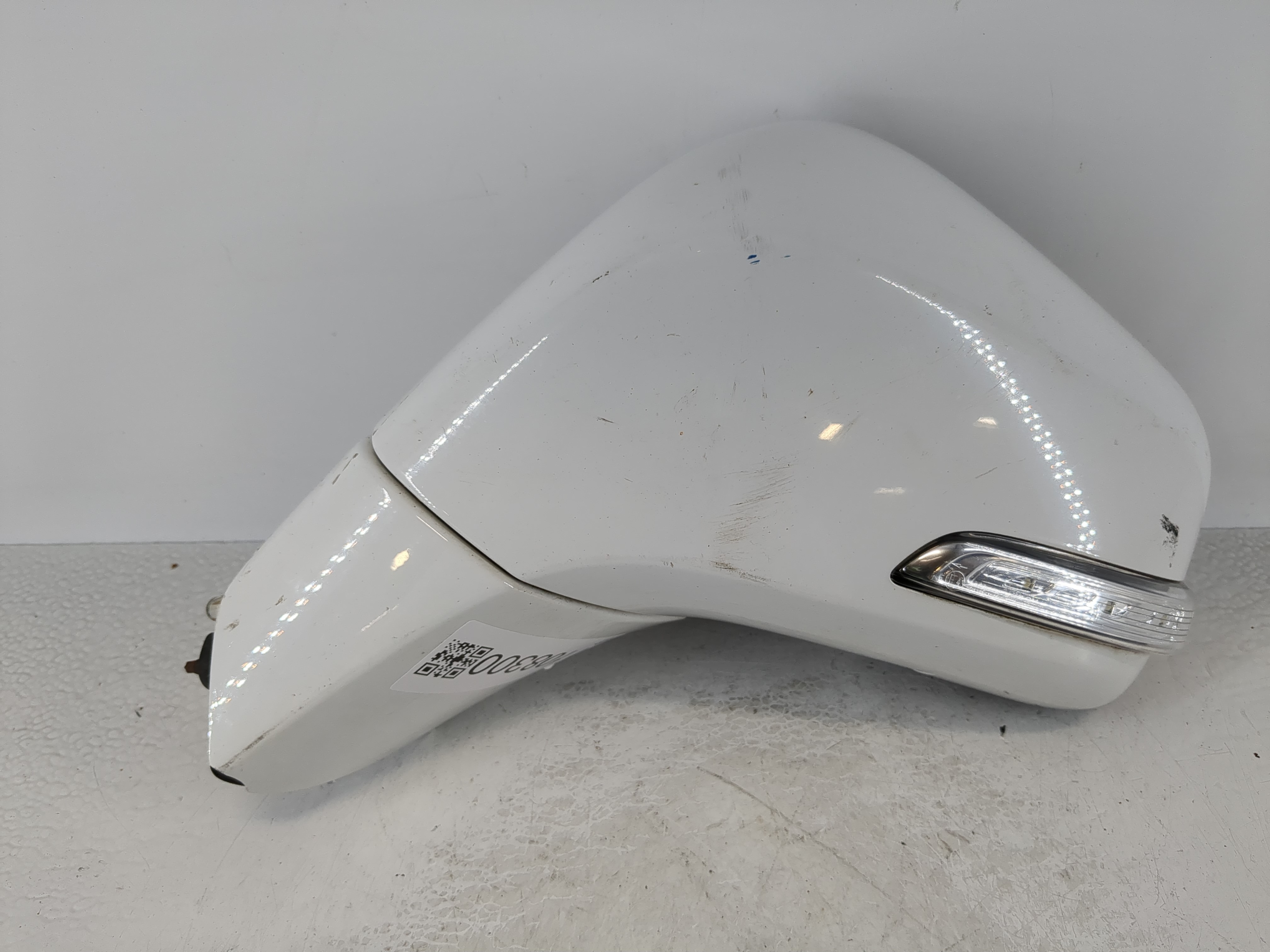 Picture of 2018-2019 Subaru Legacy Driver Left Side View Power Door Mirror White 1108300