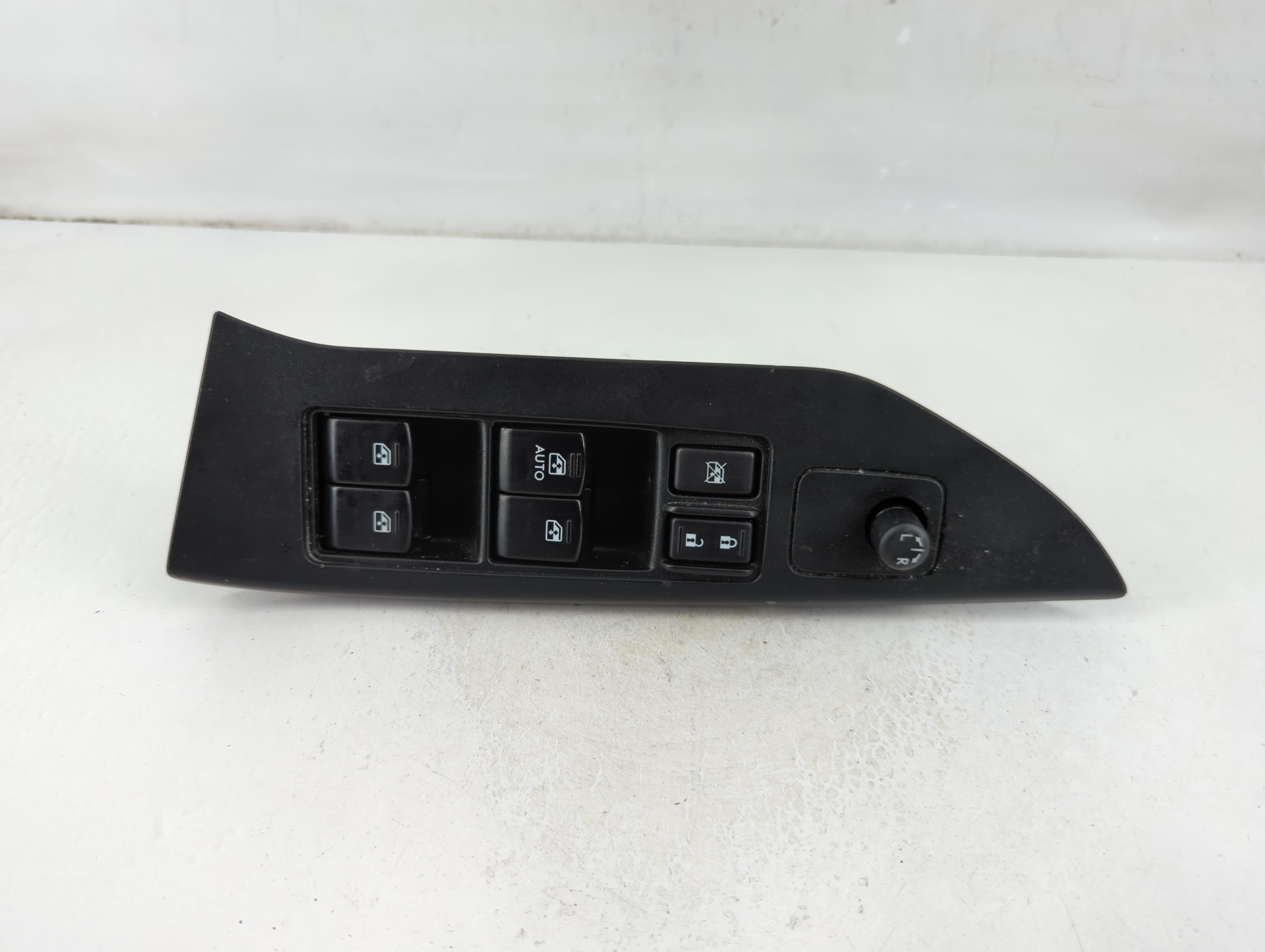 2014 Subaru Forester Driver Left Door Master Power Window Switch 1108316 - Oemusedautoparts1.com