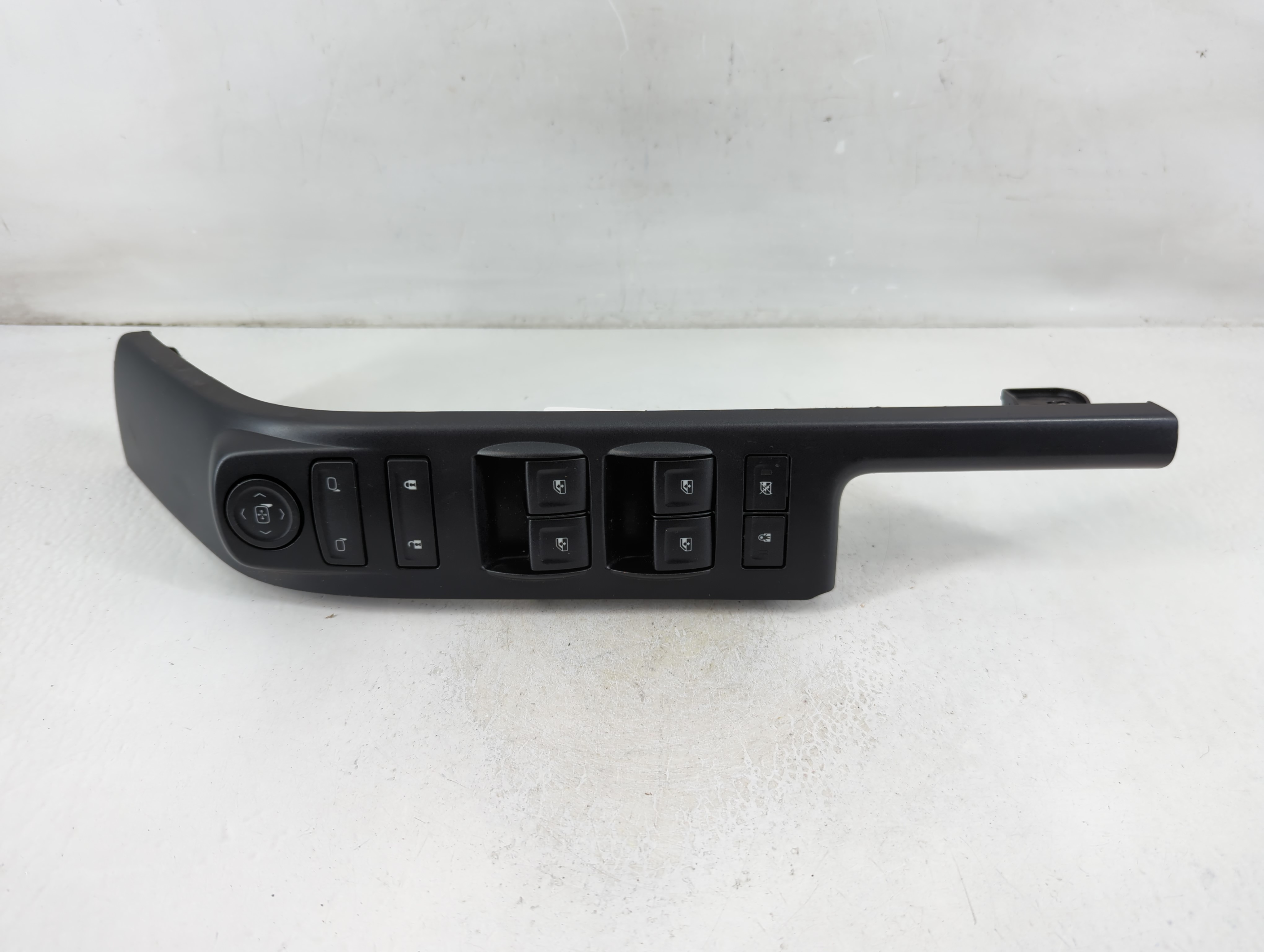 2014 Chevrolet Silverado 1500 Driver Left Door Master Power Window Switch 1108319 - Oemusedautoparts1.com