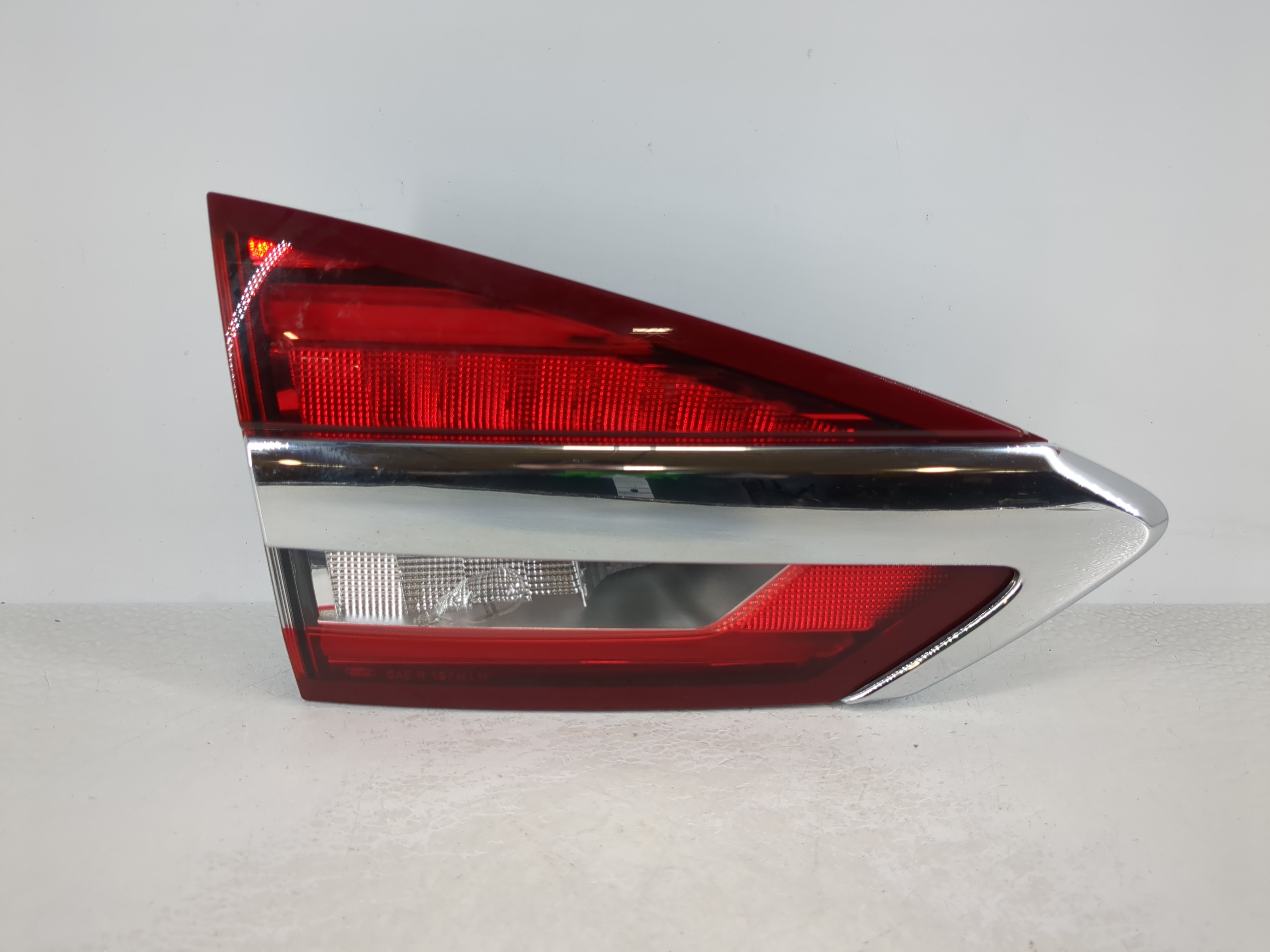 Picture of 2017-2020 Ford Fusion Driver Left Side Tail Light Taillight Oem 1108339