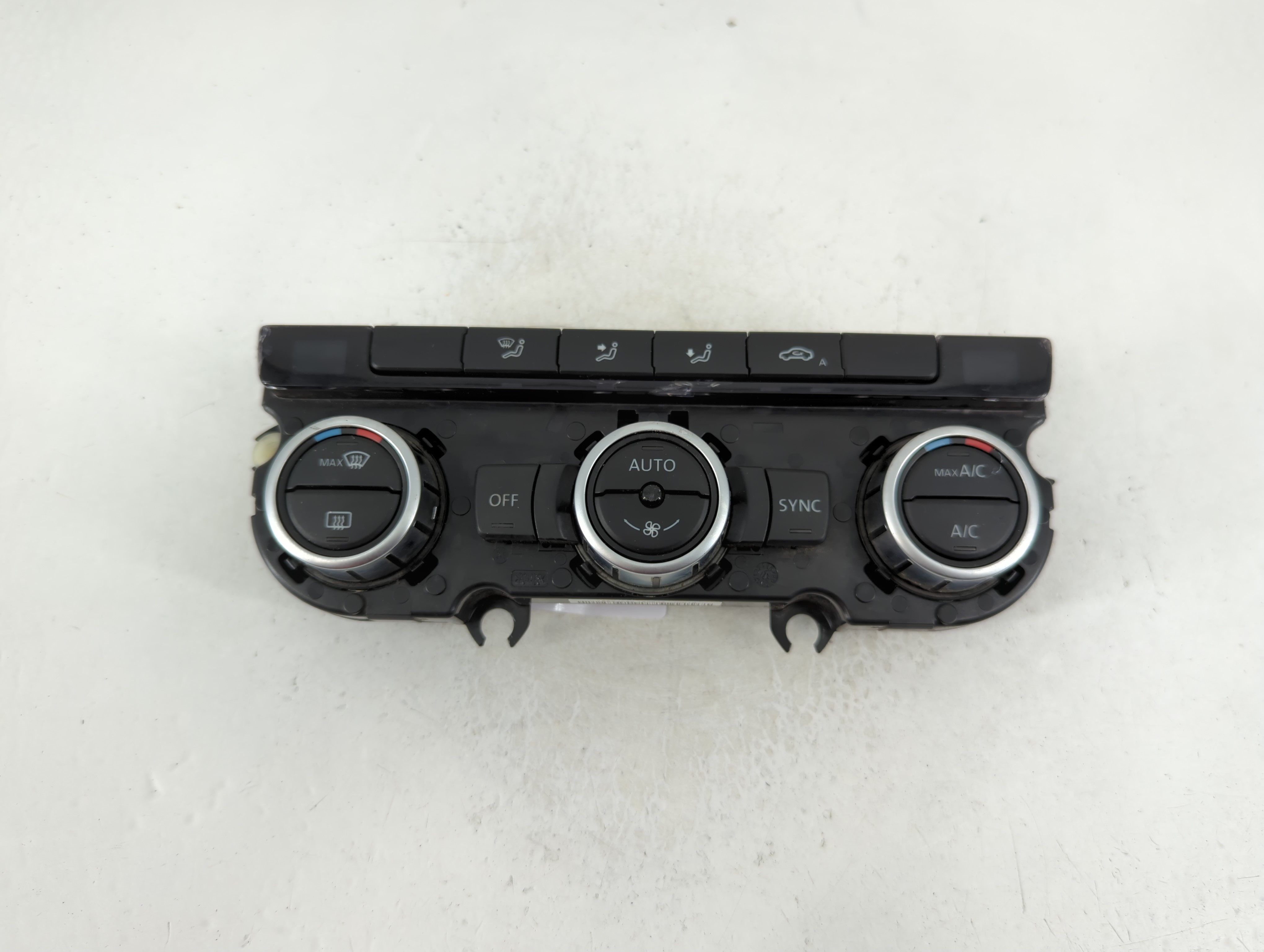 2013-2014 Volkswagen Tiguan Ac Heater Climate Control 3aa907044am 1108352 - Oemusedautoparts1.com