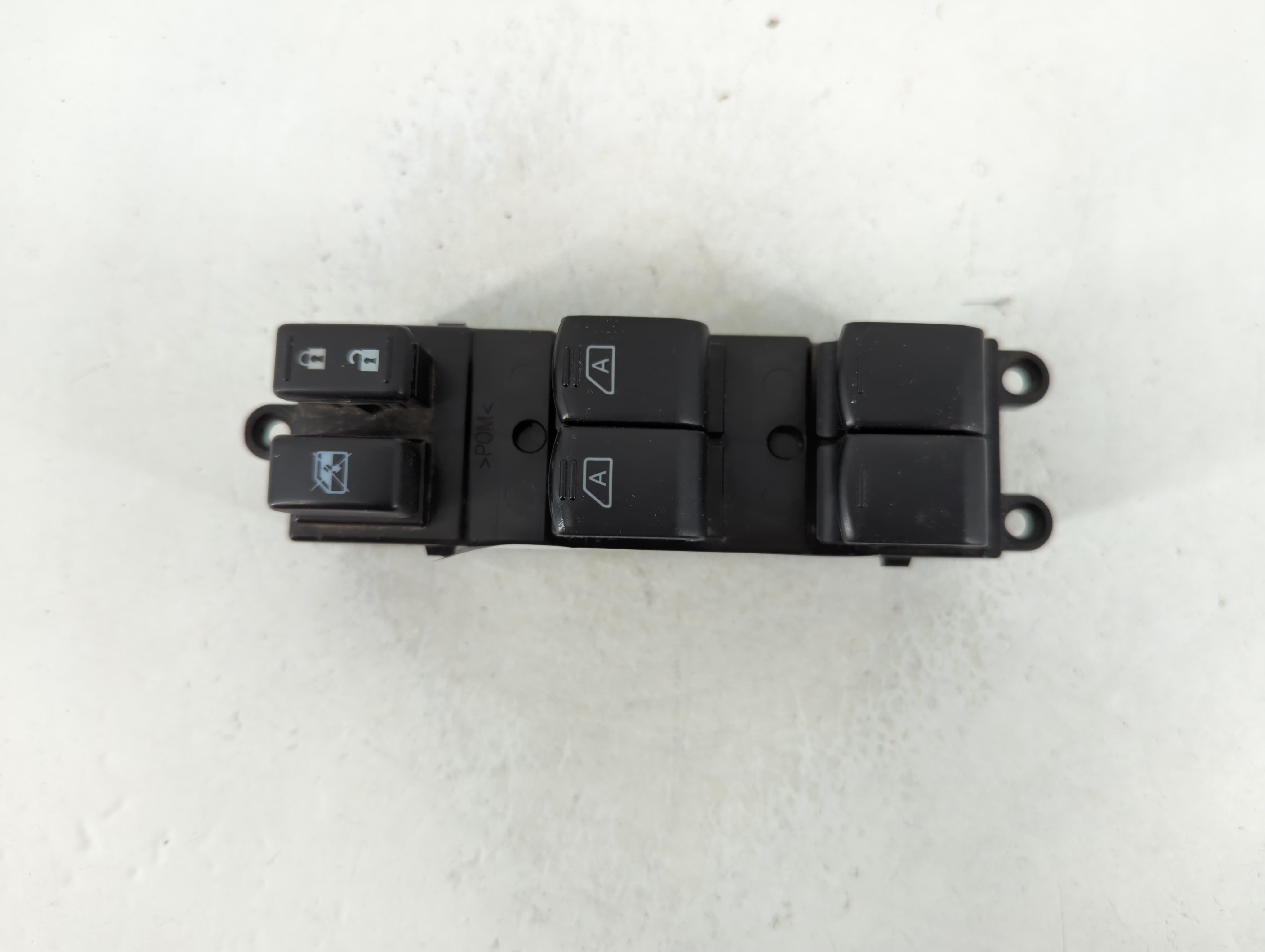 2018-2022 Nissan Titan Driver Left Door Master Power Window Switch 1108375 - Oemusedautoparts1.com