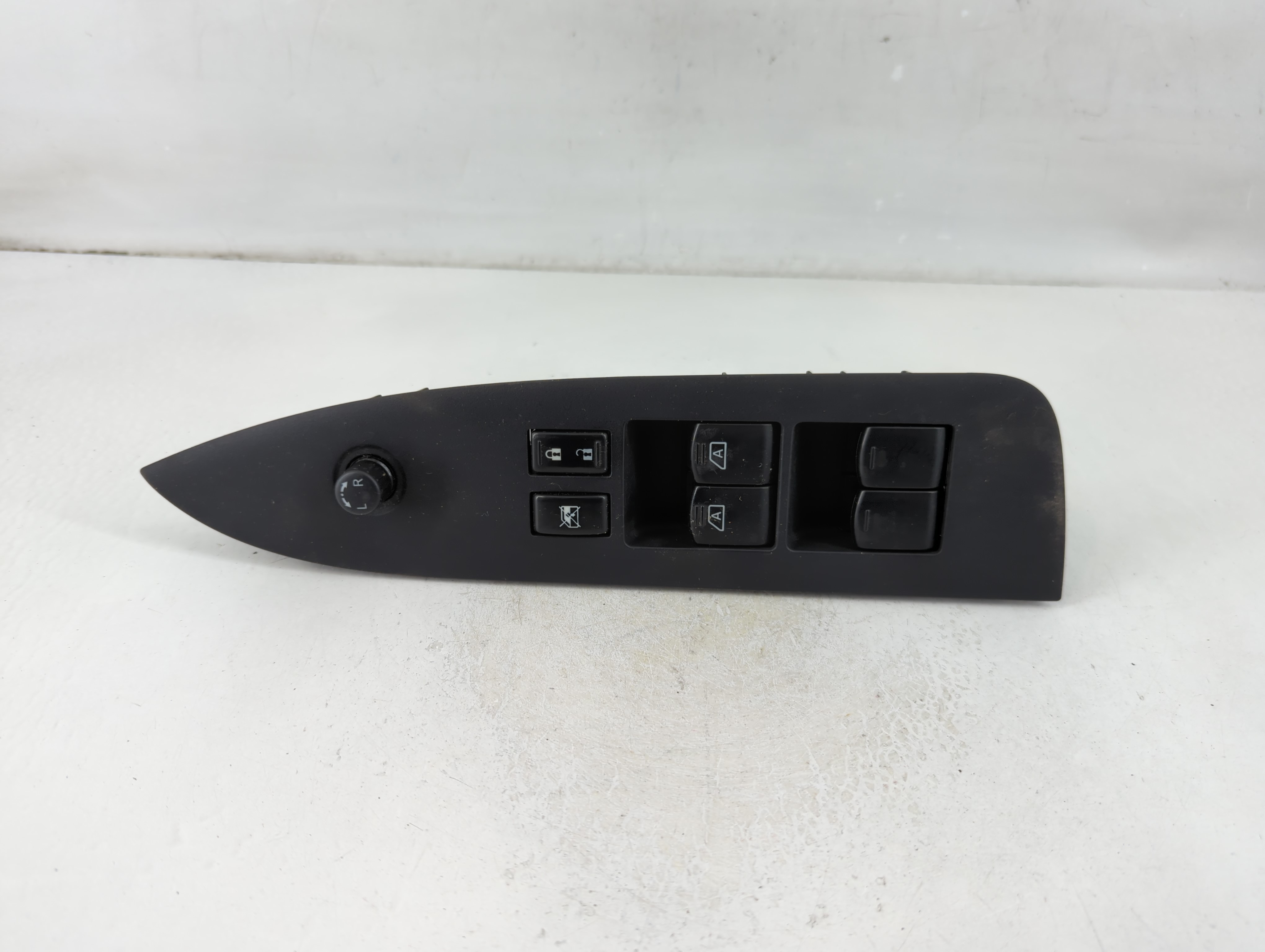 2008-2015 Nissan Armada Driver Left Door Master Power Window Switch 1108396 - Oemusedautoparts1.com