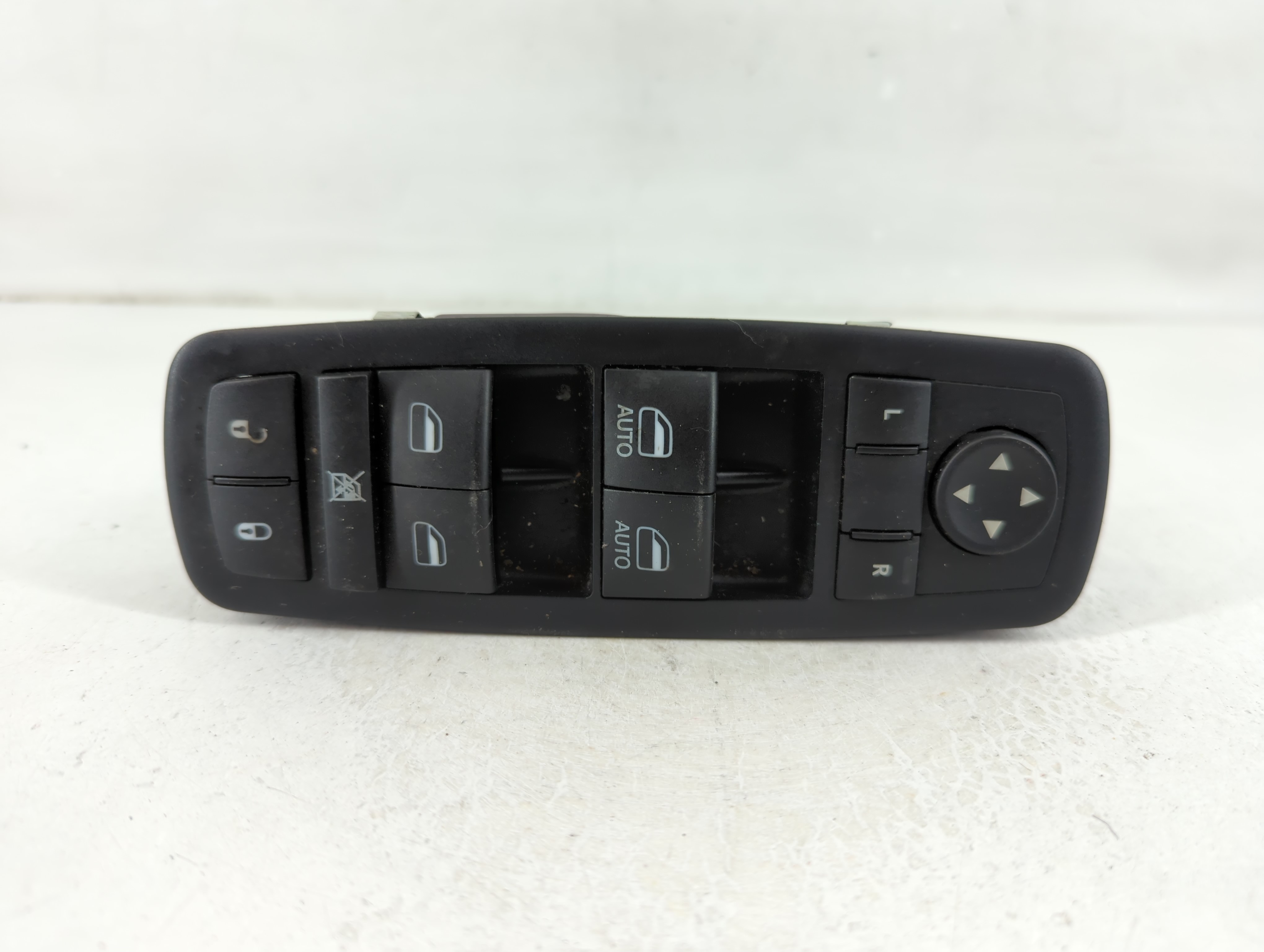 2015-2022 Jeep Cherokee Driver Left Door Master Power Window Switch 1108410 - Oemusedautoparts1.com