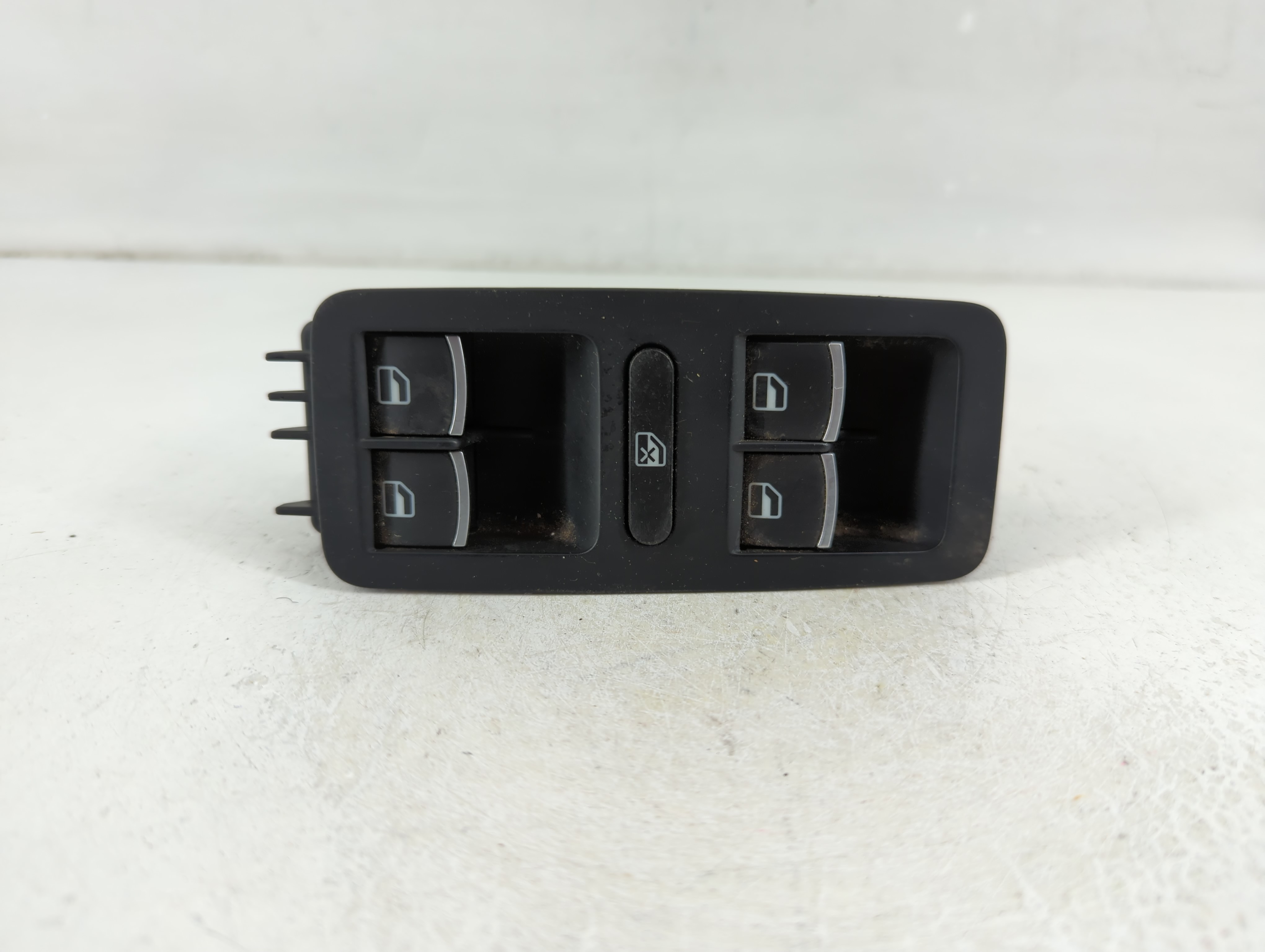 2006-2020 Volkswagen Passat Driver Left Door Master Power Window Switch 1108411 - Oemusedautoparts1.com
