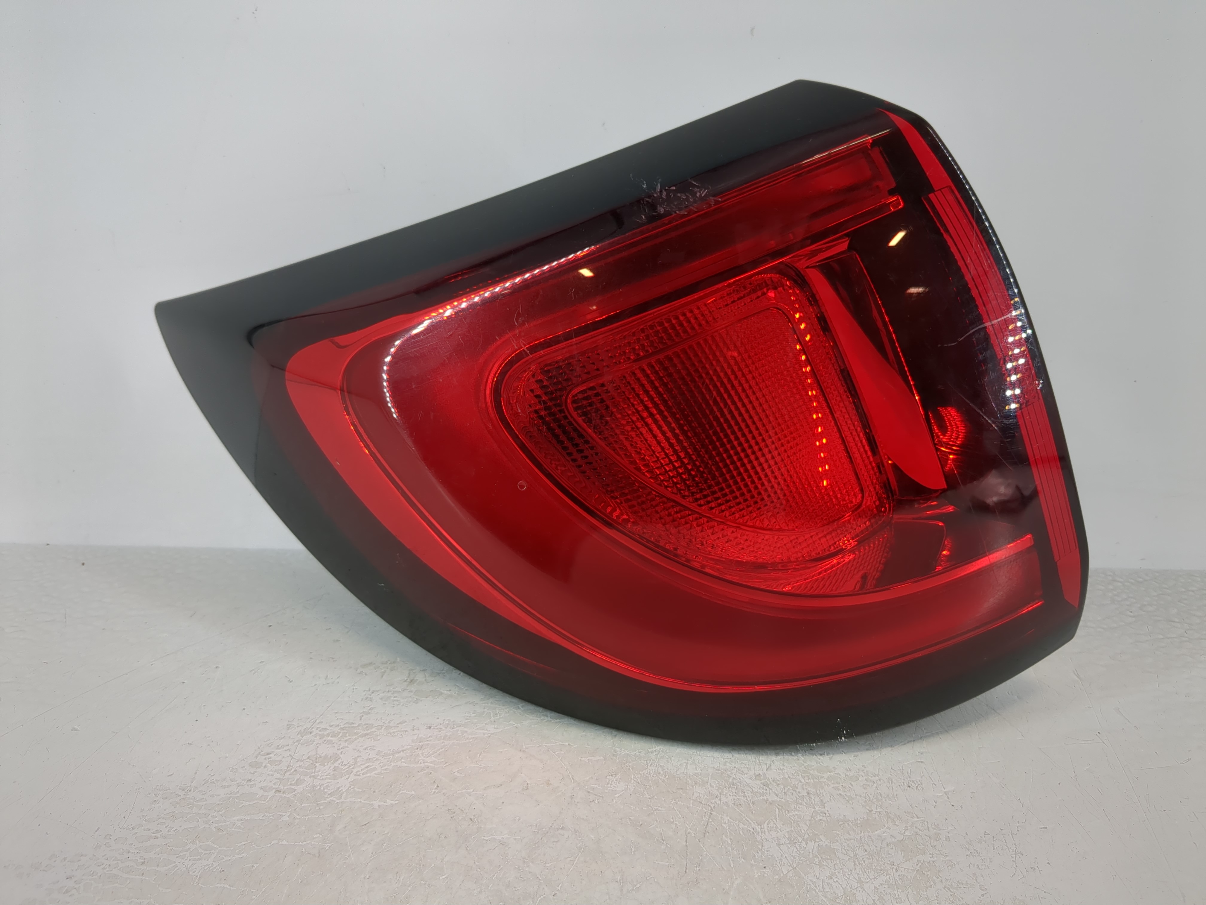 Picture of 2017-2020 Chrysler Pacifica Driver Left Side Tail Light Taillight Oem 1108424