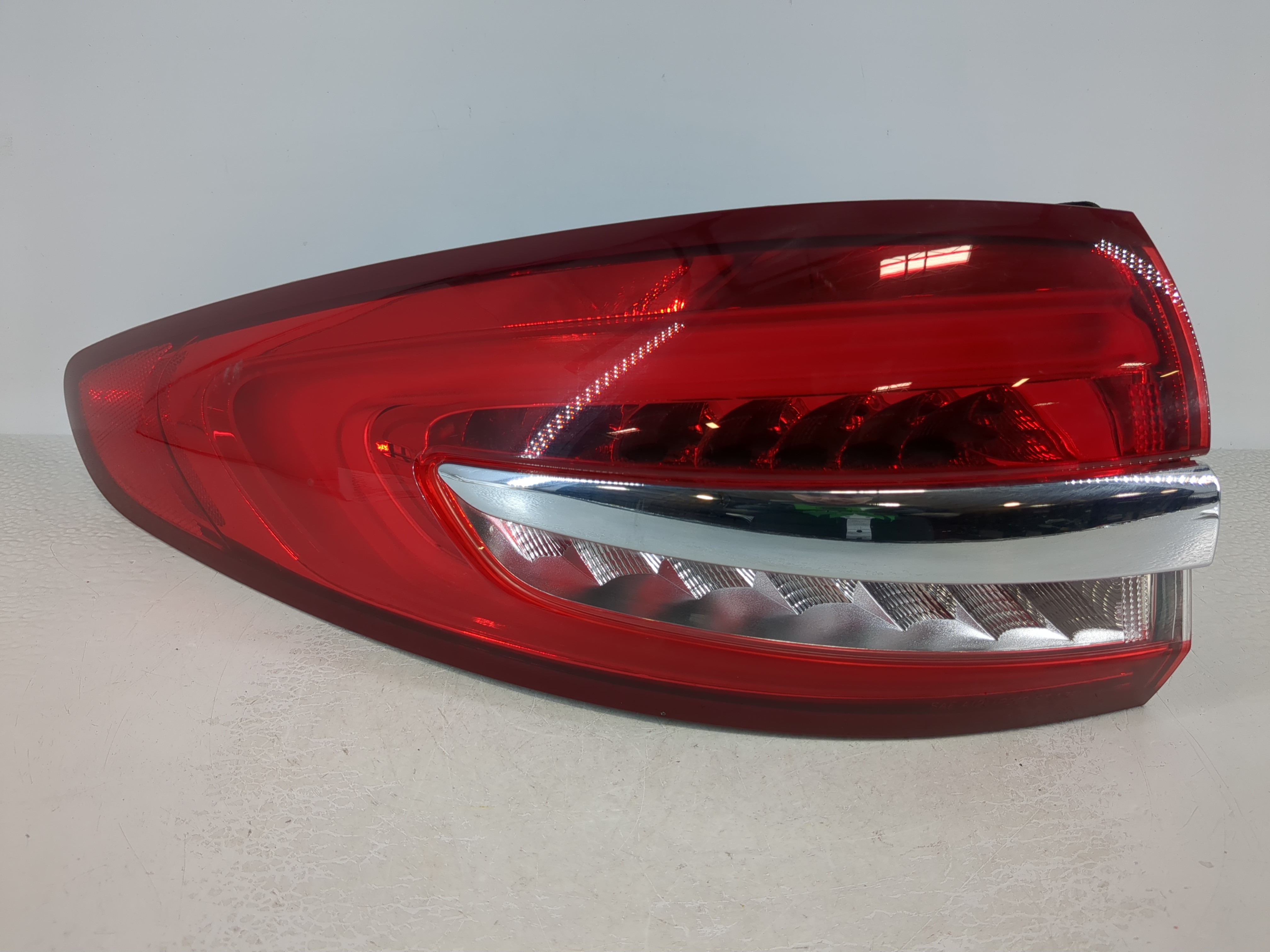 Picture of 2017-2020 Ford Fusion Driver Left Side Tail Light Taillight Oem 1108427