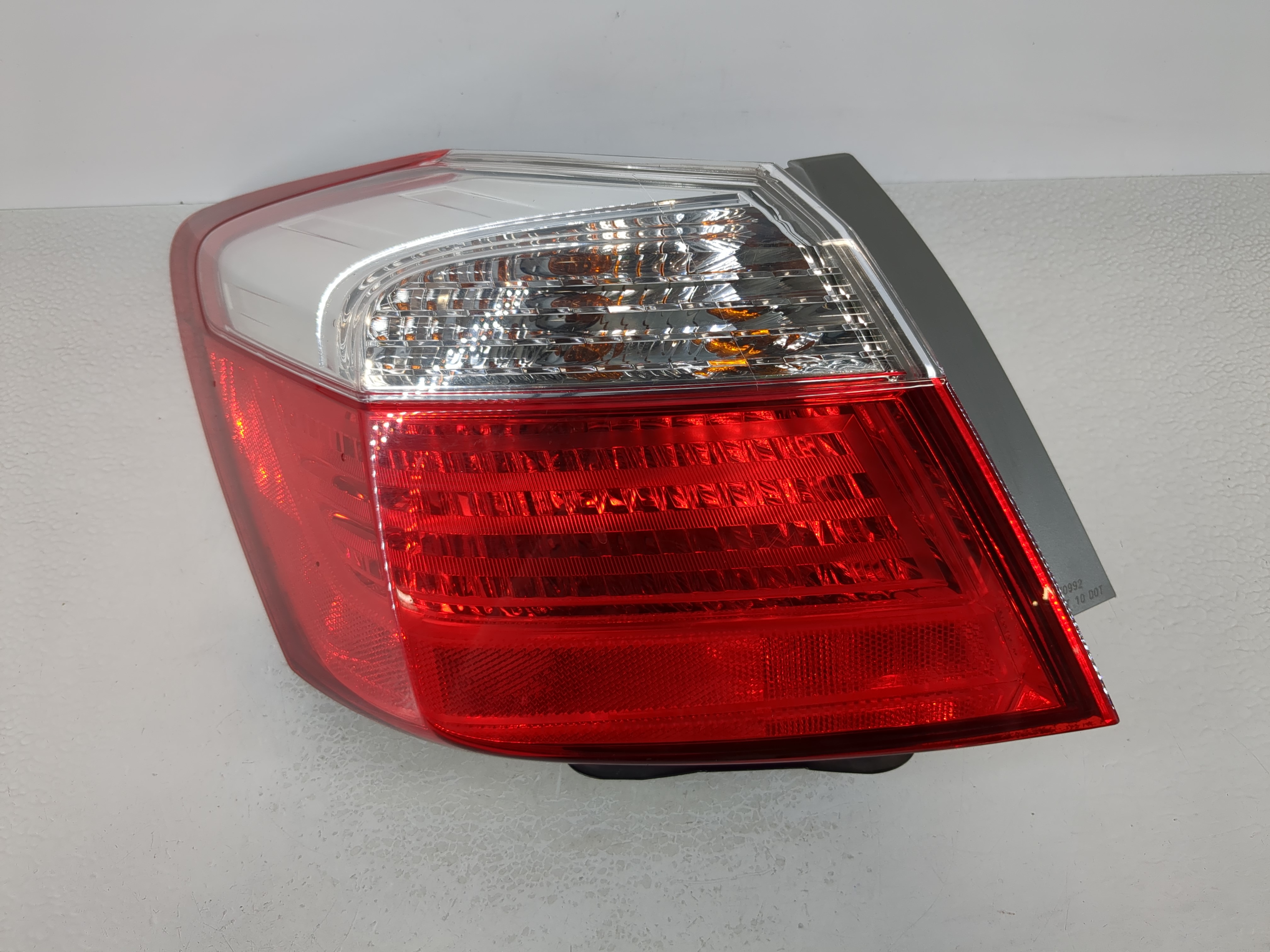 Picture of 2013-2015 Honda Accord Driver Left Side Tail Light Taillight Oem 1108429