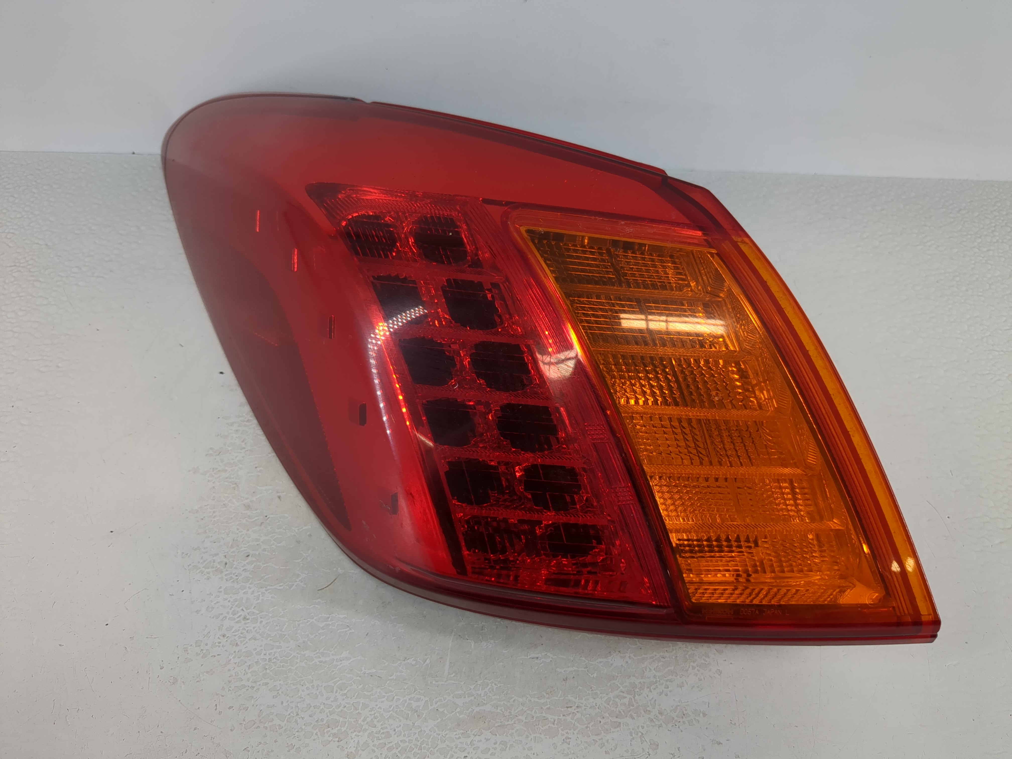 Picture of 2009-2010 Nissan Murano Driver Left Side Tail Light Taillight Oem 1108434