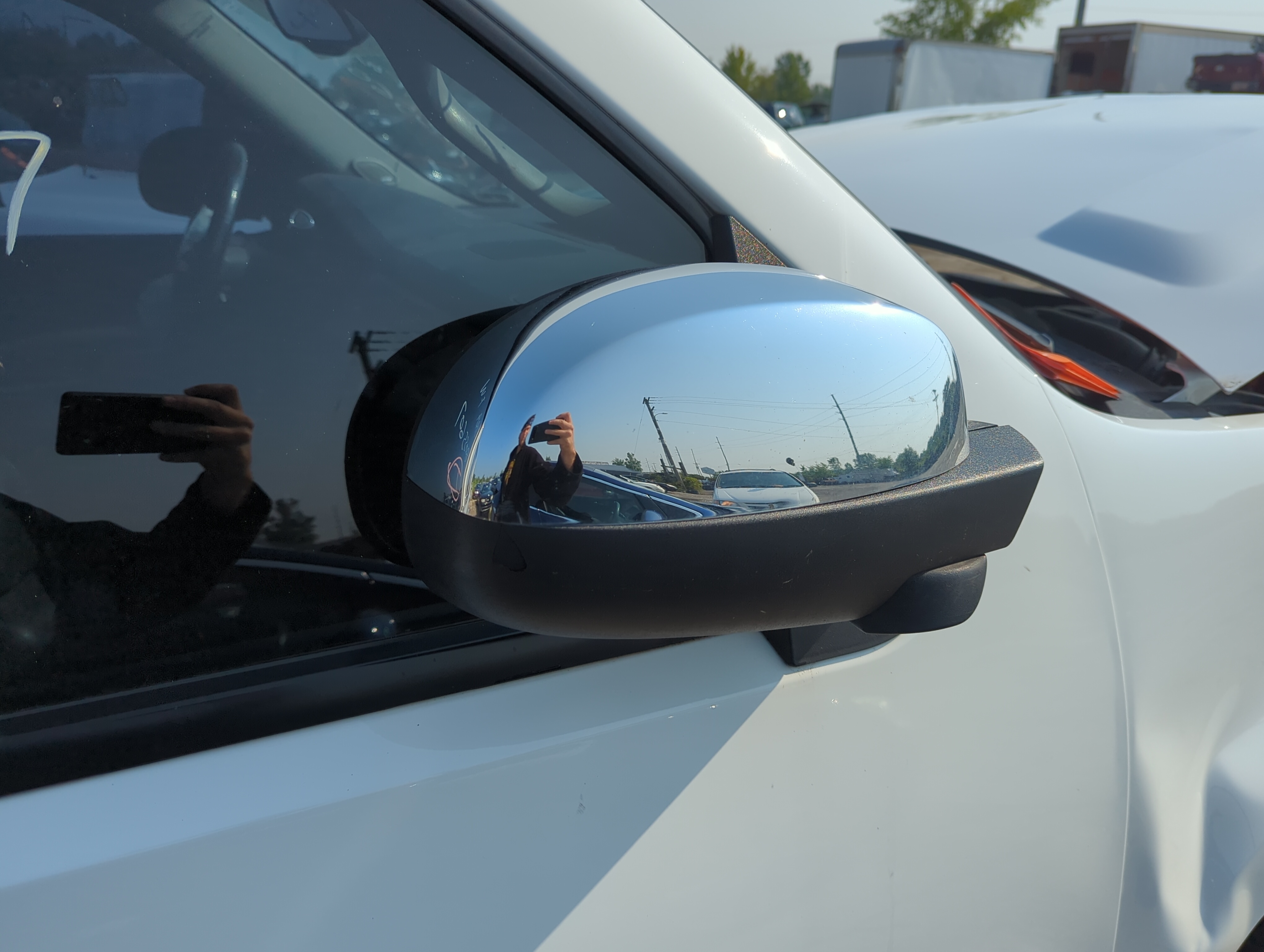 Picture of Chevrolet Suburban Passenger Right Side View Power Door Mirror Chrome 1108544