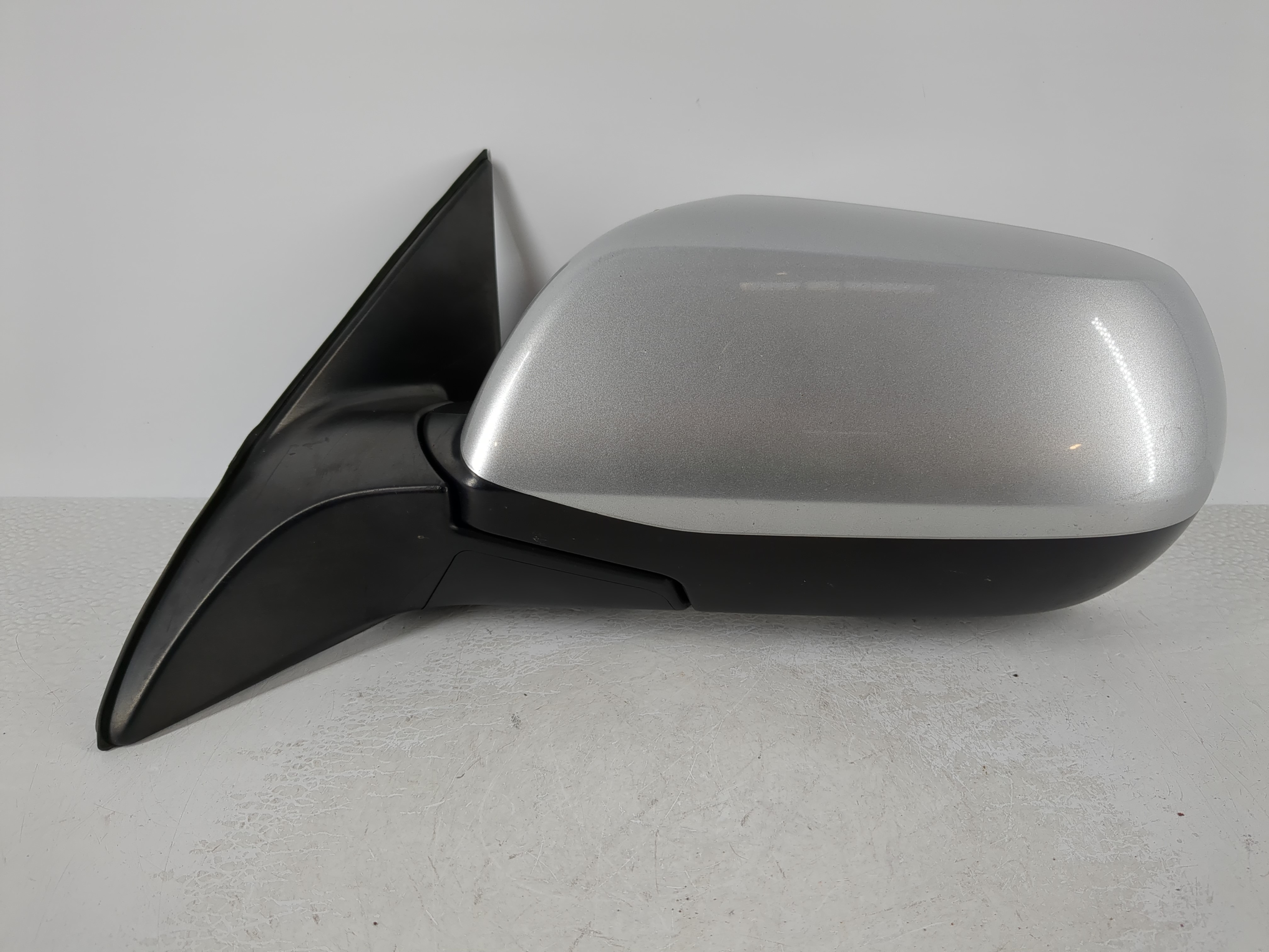 2016 Honda Hr-v Driver Left Side View Power Door Mirror Silver 1108623 - Oemusedautoparts1.com