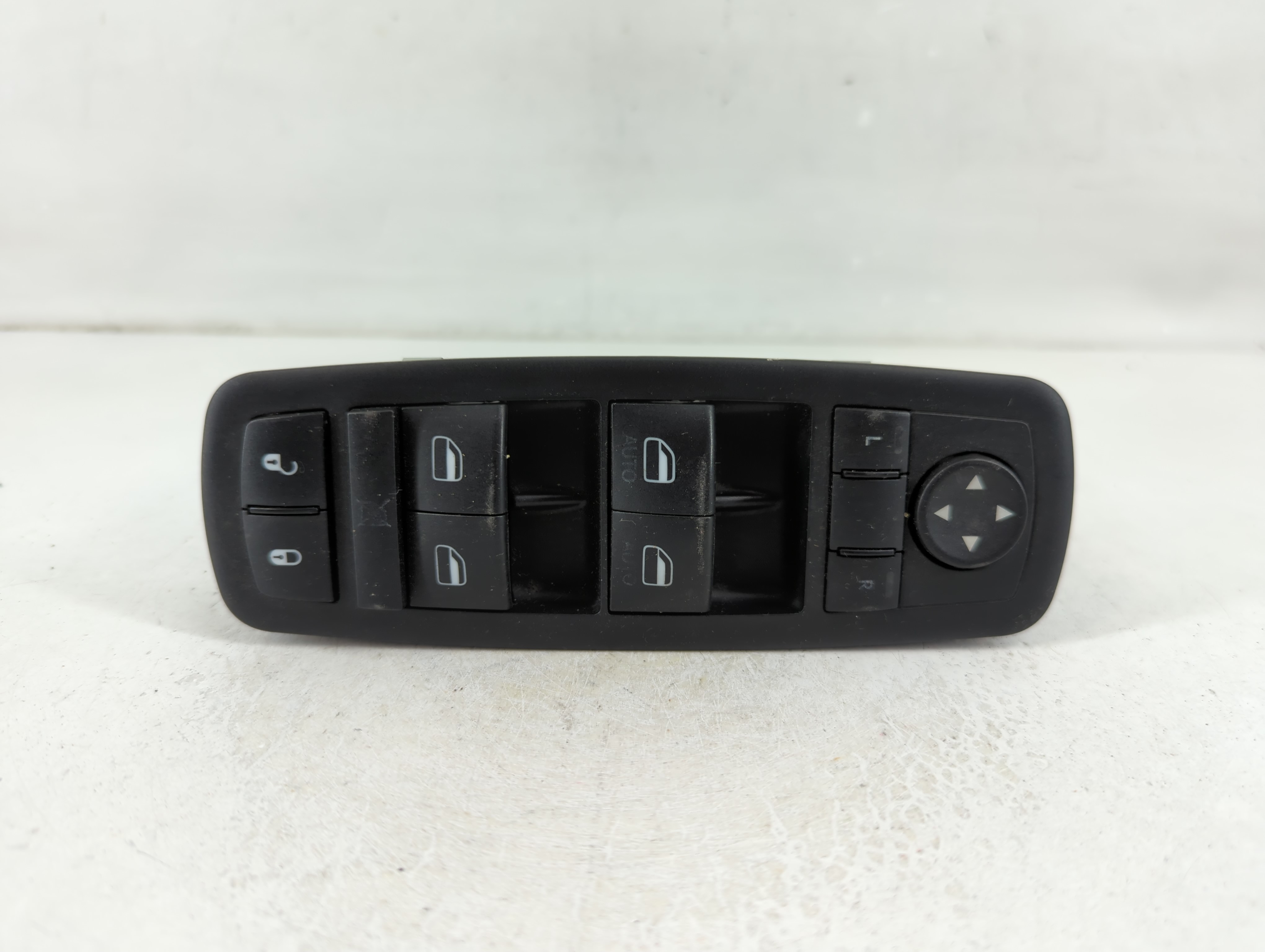 Picture of Dodge Caravan Driver Left Door Master Power Window Switch 68110871aa 1108642