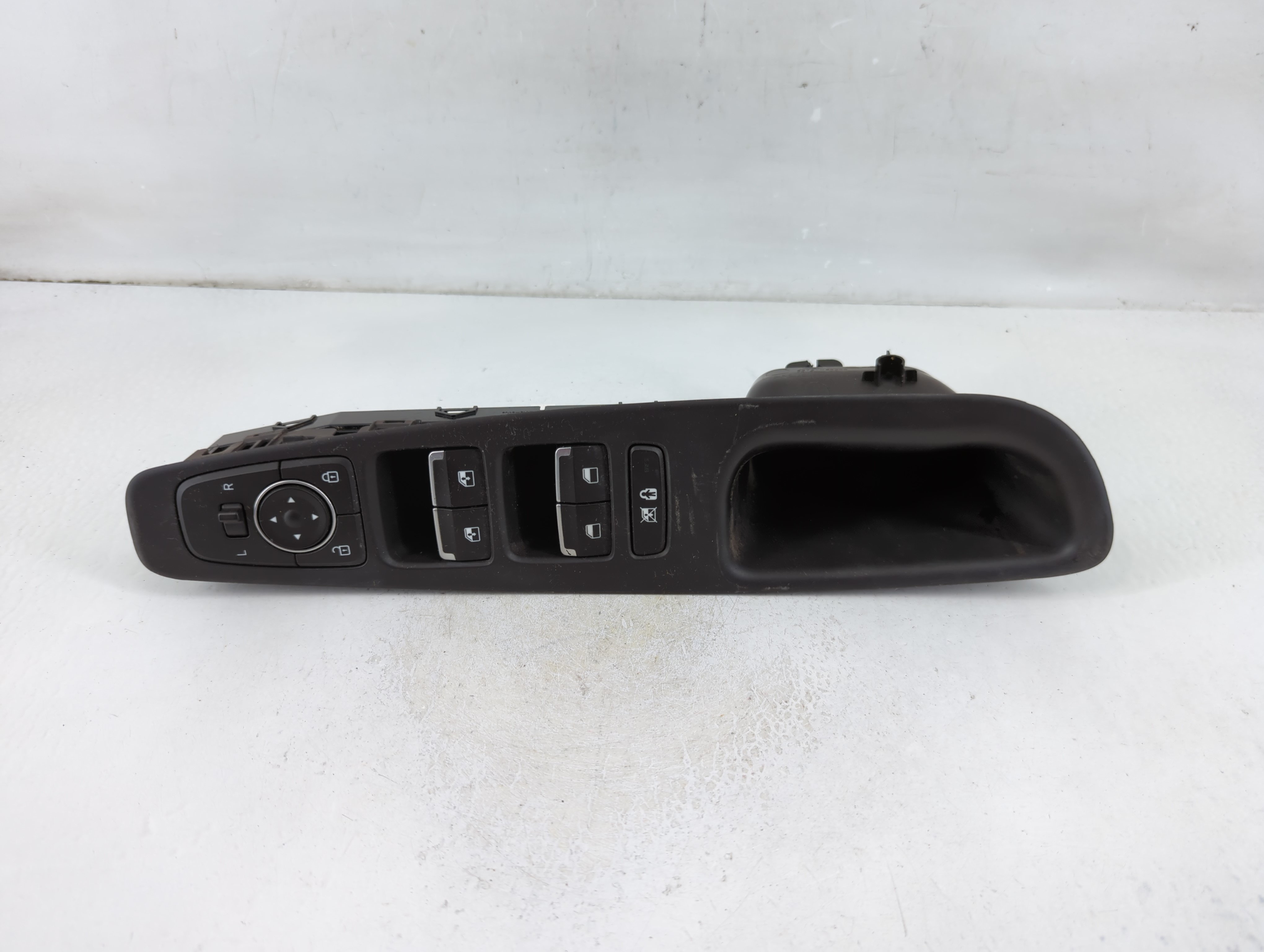 2019-2020 Hyundai Santa Fe Driver Left Door Master Power Window Switch 1108648 - Oemusedautoparts1.com