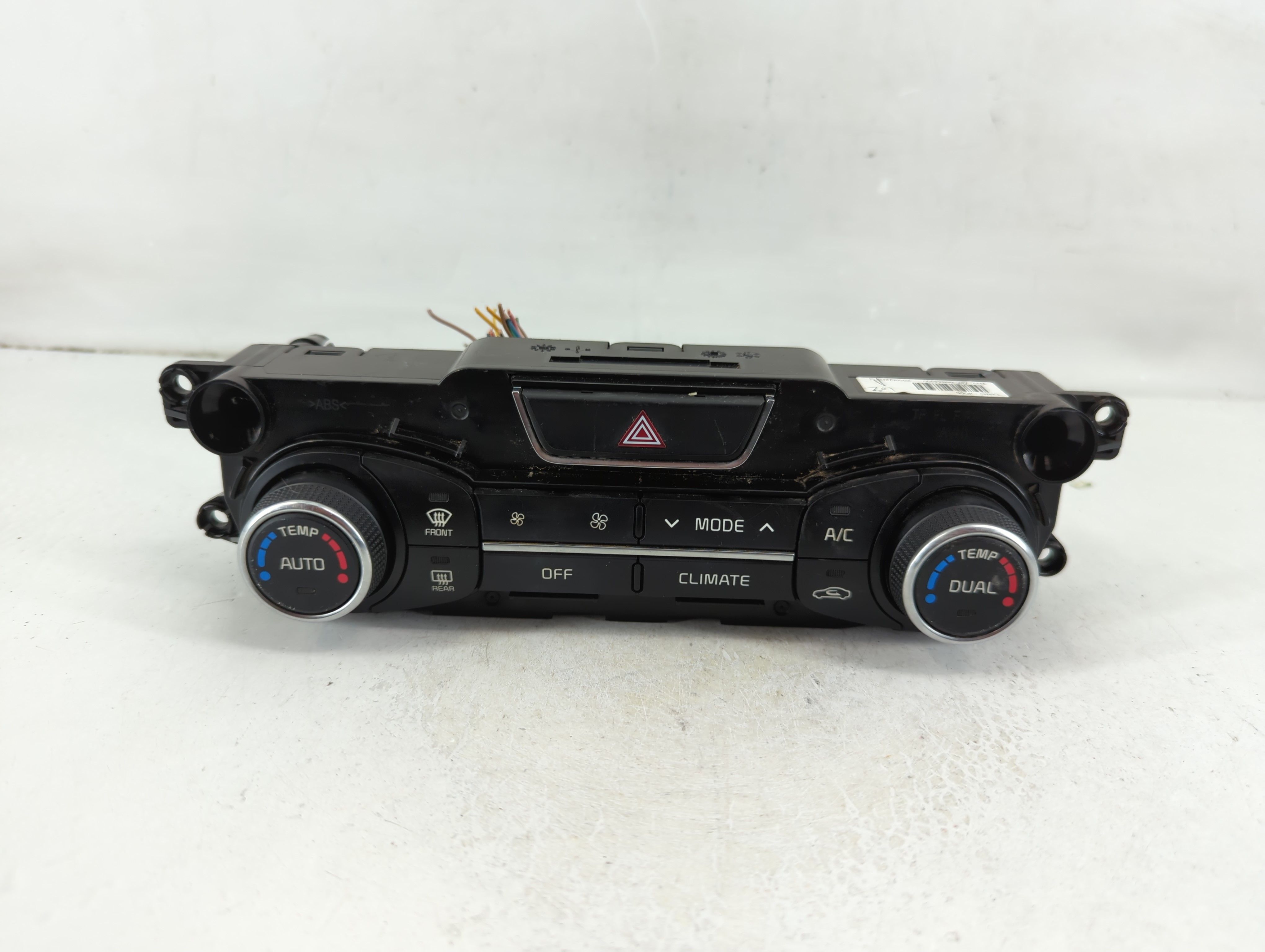 2014-2015 Kia Optima Ac Heater Climate Control 97250-2tqn0ca|972504ubg0 1108664 - Oemusedautoparts1.com