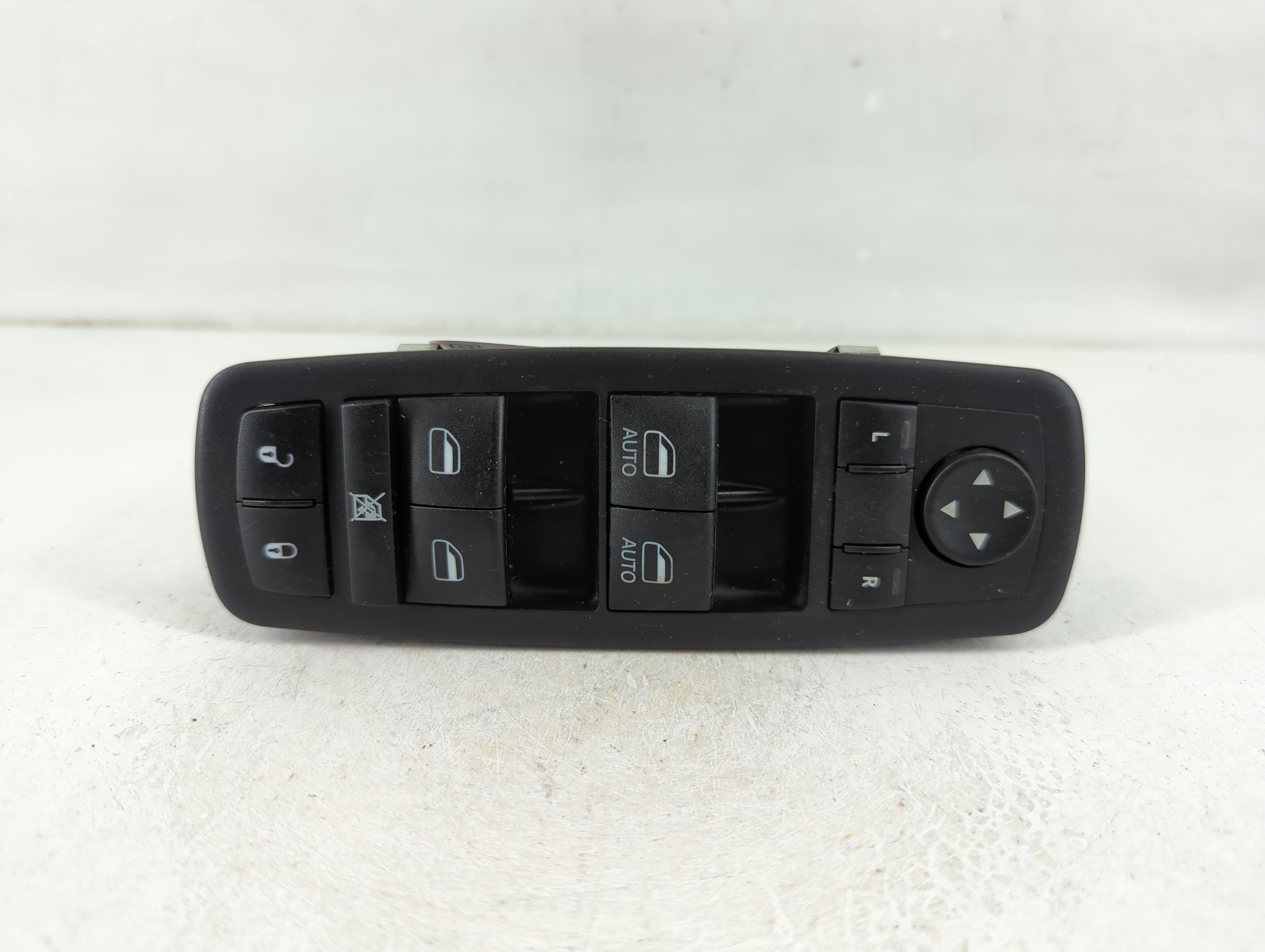 2015-2022 Jeep Cherokee Driver Left Door Master Power Window Switch 1108688 - Oemusedautoparts1.com