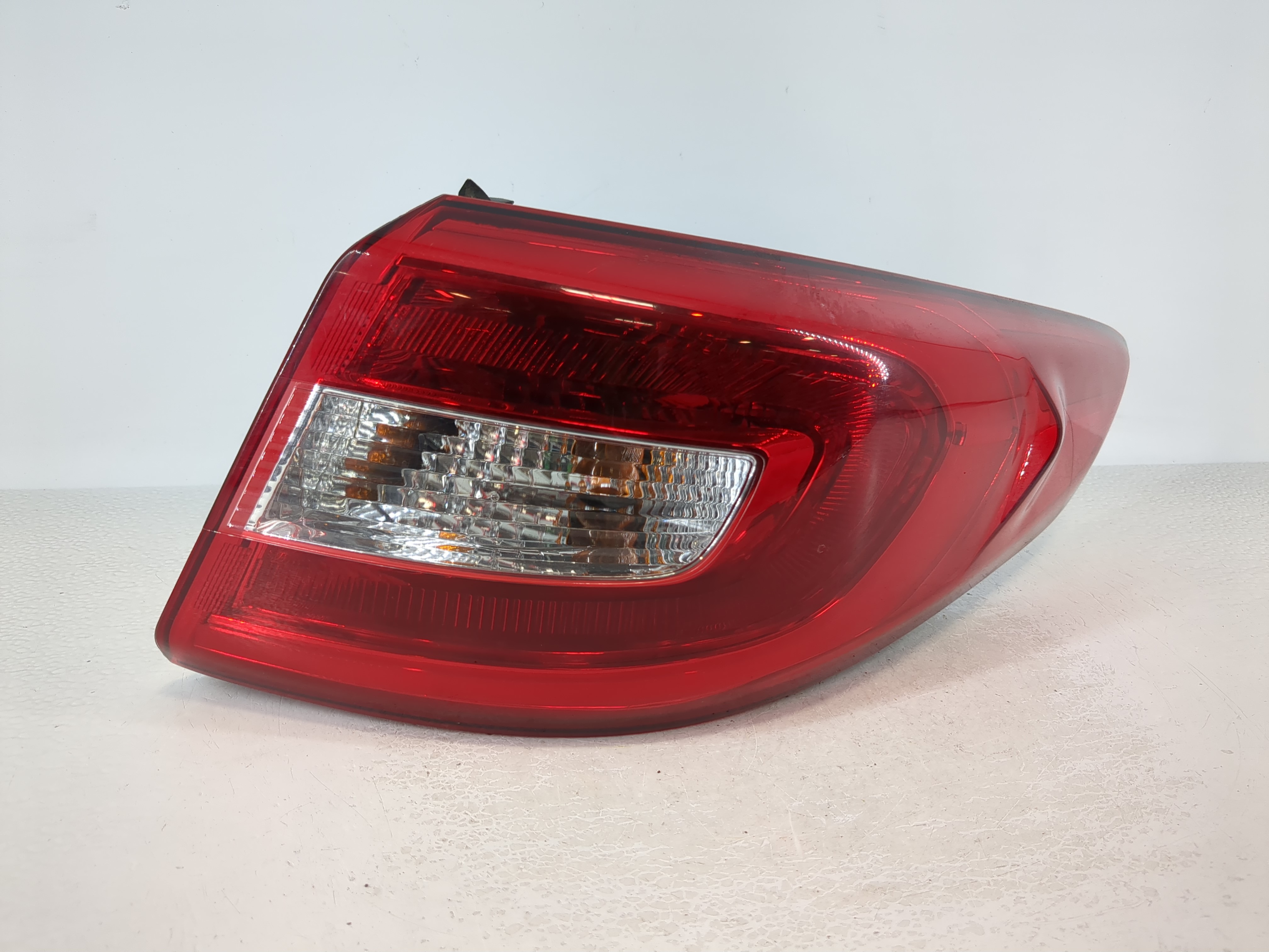 Picture of 2015-2017 Hyundai Sonata Passenger Right Side Tail Light Taillight Oem 1108705