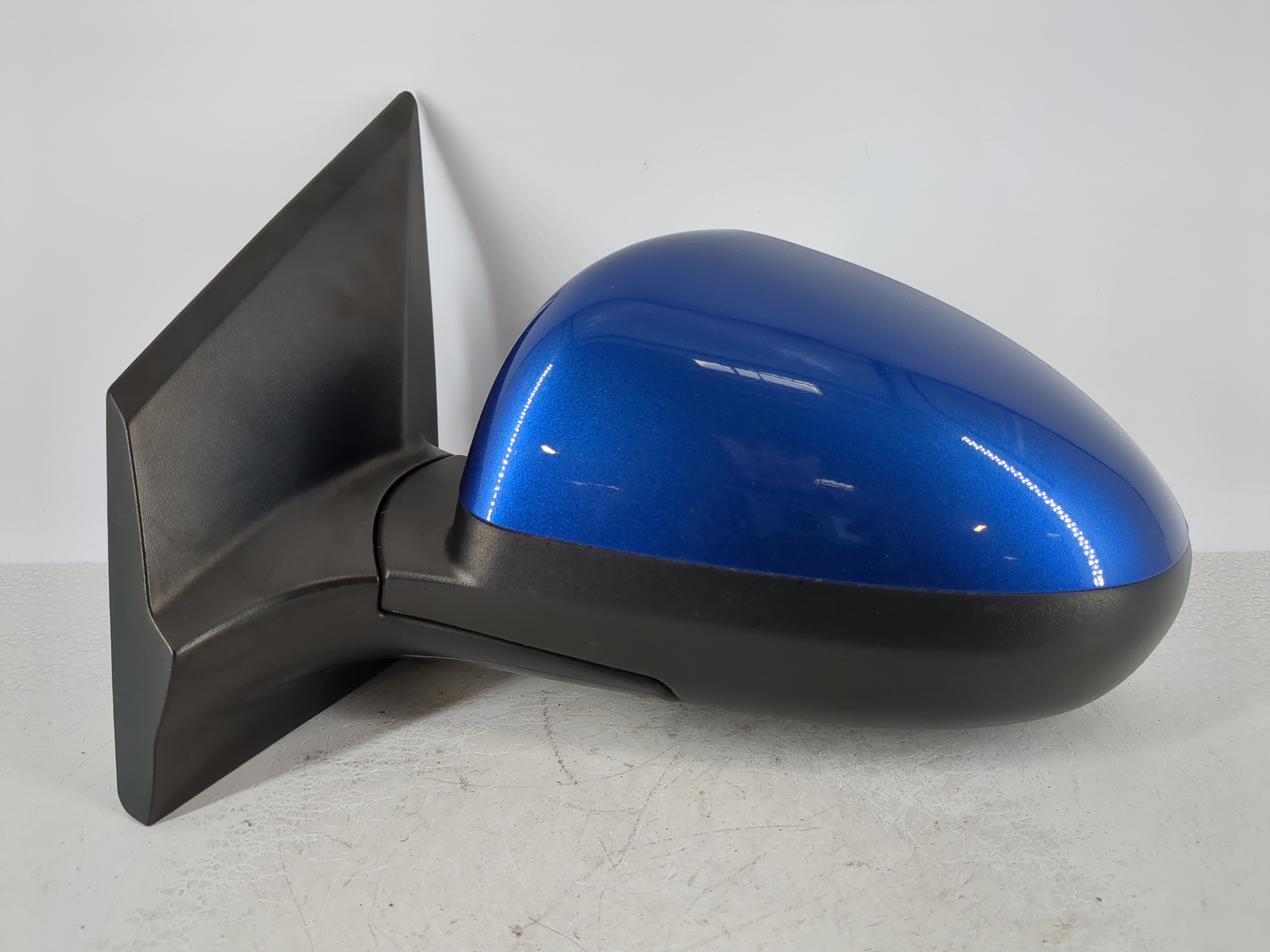2012-2019 Chevrolet Sonic Driver Left Side View Power Door Mirror Blue 1108717 - Oemusedautoparts1.com