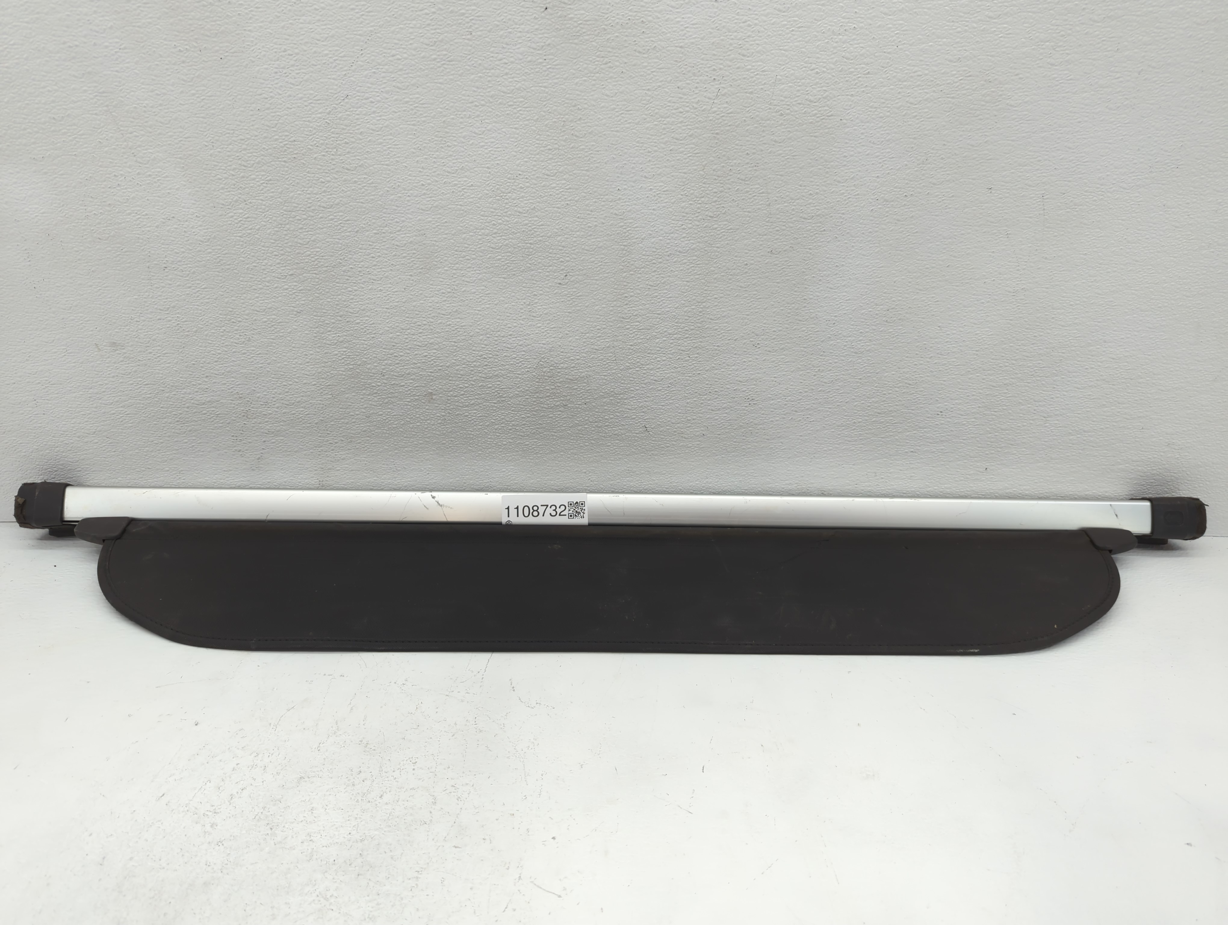 2014 Subaru Xv Crosstrek Rear Cargo Cover Storage Retractable Shade 1108732 - Oemusedautoparts1.com