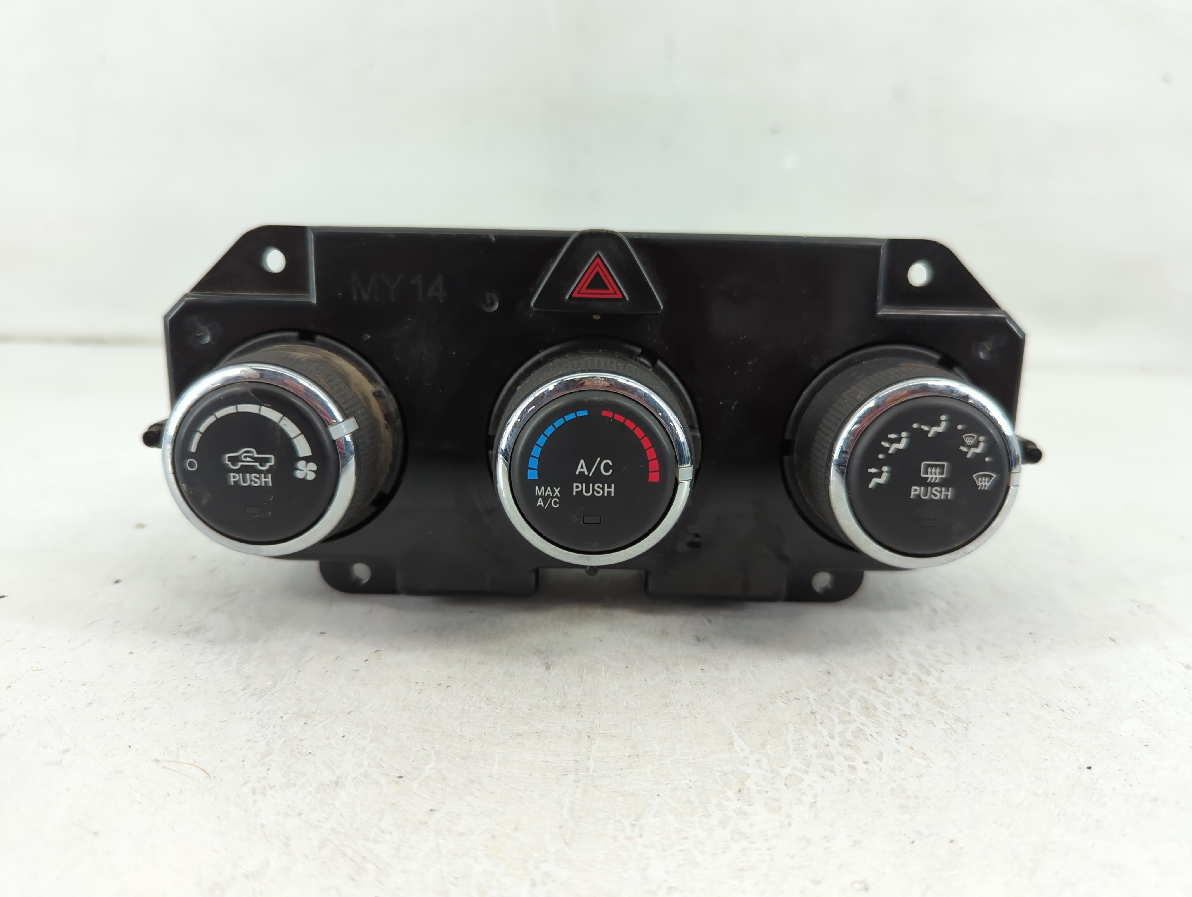 2016 Dodge Ram 1500 Ac Heater Climate Control P68268190aa 1108738 - Oemusedautoparts1.com