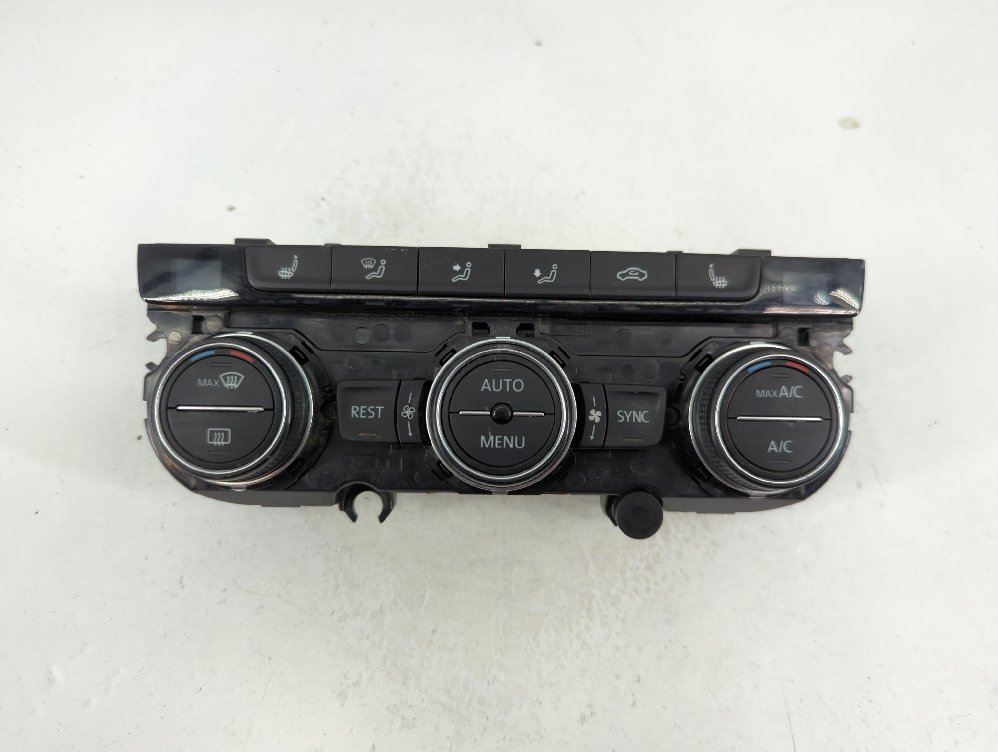 Picture of 2018 Volkswagen Atlas Ac Heater Climate Control 3cn 907 044 E 1108744
