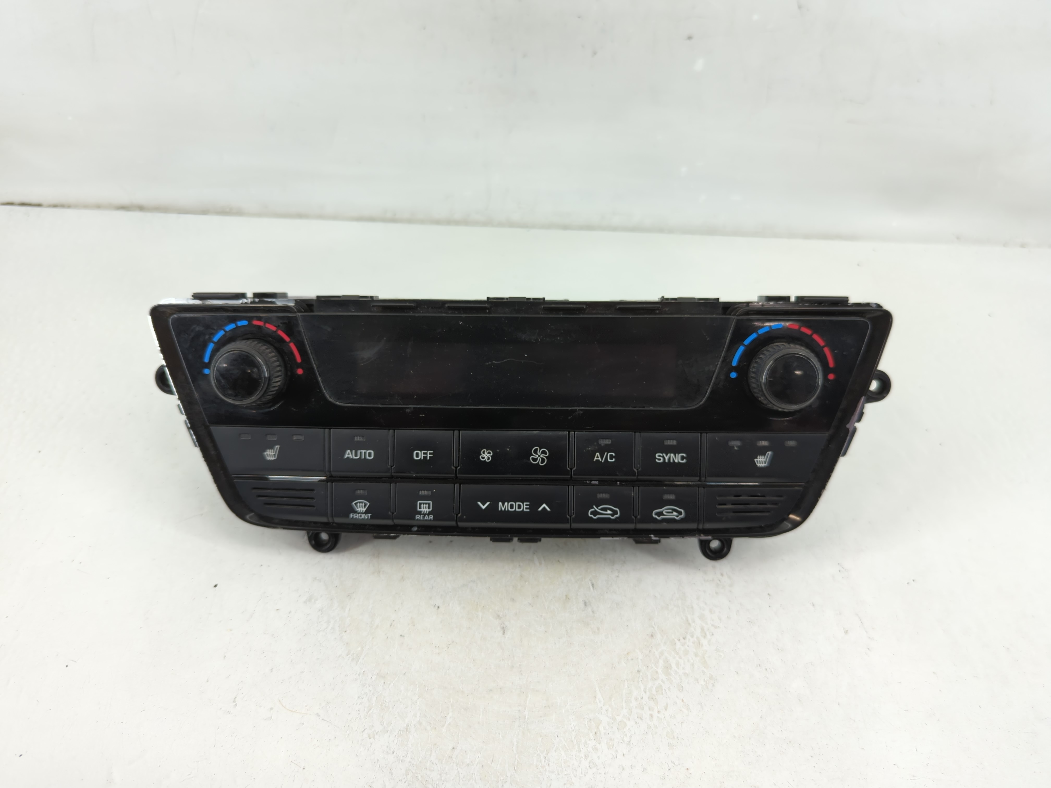 2015-2017 Hyundai Sonata Ac Heater Climate Control 37000-68501h 1108745 - Oemusedautoparts1.com
