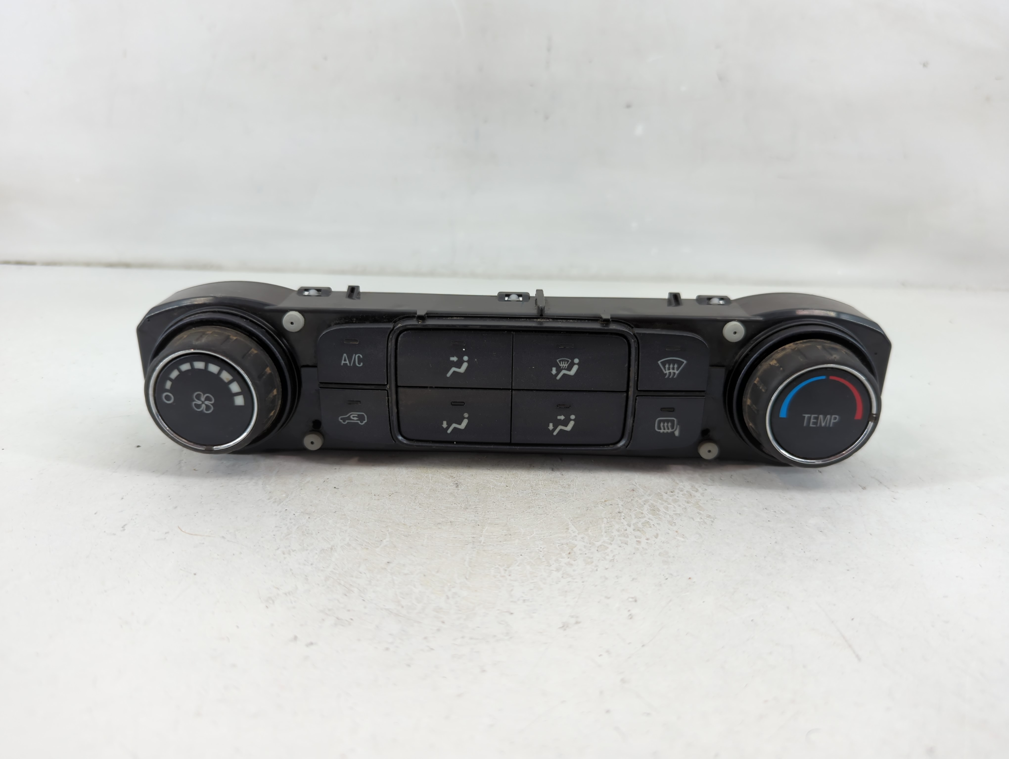 2019-2022 Chevrolet Silverado 1500 Ac Heater Climate Control 84164475 1108747 - Oemusedautoparts1.com