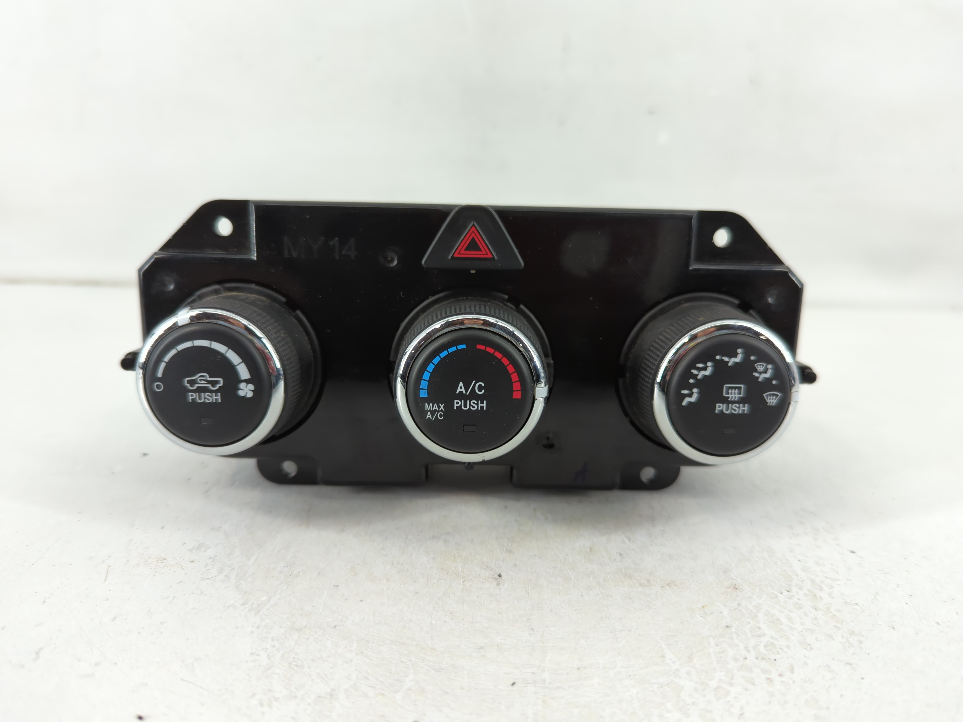 2015 Dodge Ram 1500 Ac Heater Climate Control P68236776ab 1108749 - Oemusedautoparts1.com