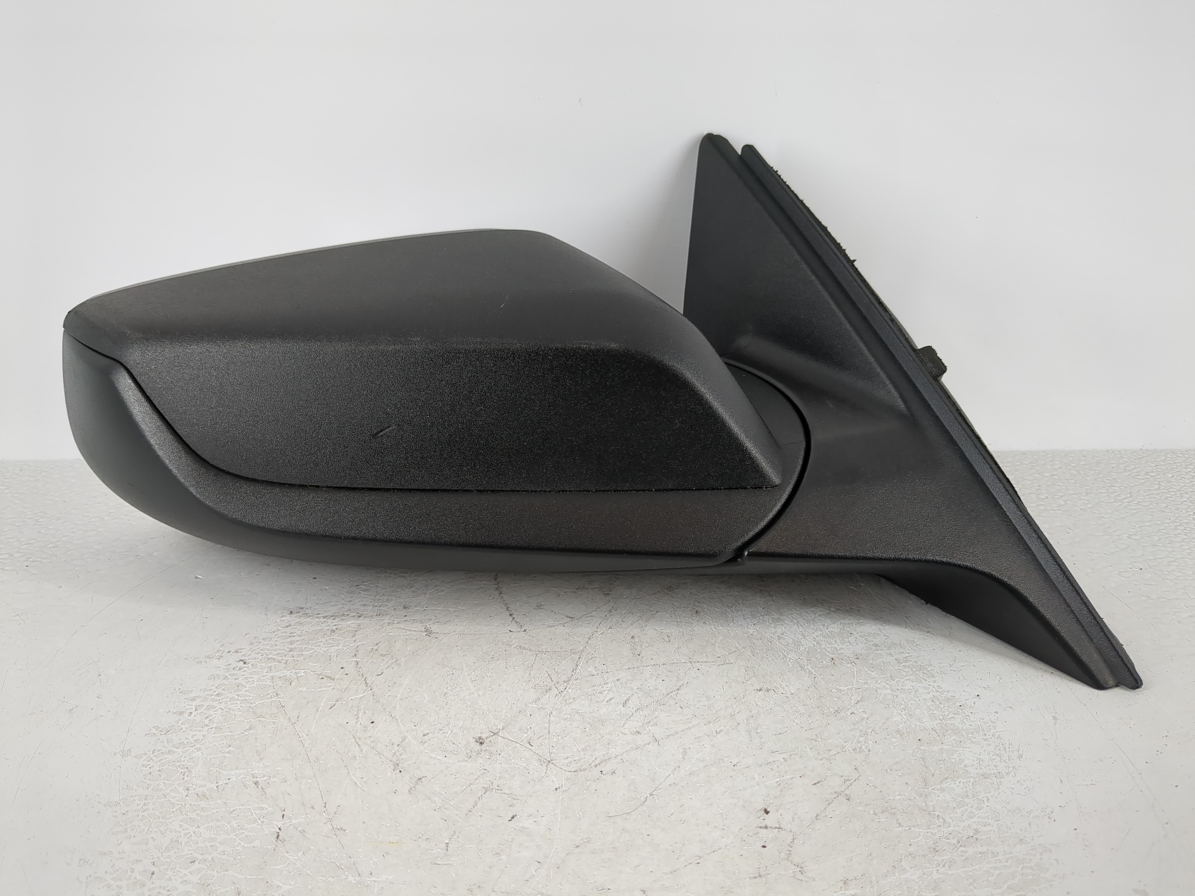 2020 Chevrolet Malibu Passenger Right Side View Power Door Mirror Black 1108755 - Oemusedautoparts1.com