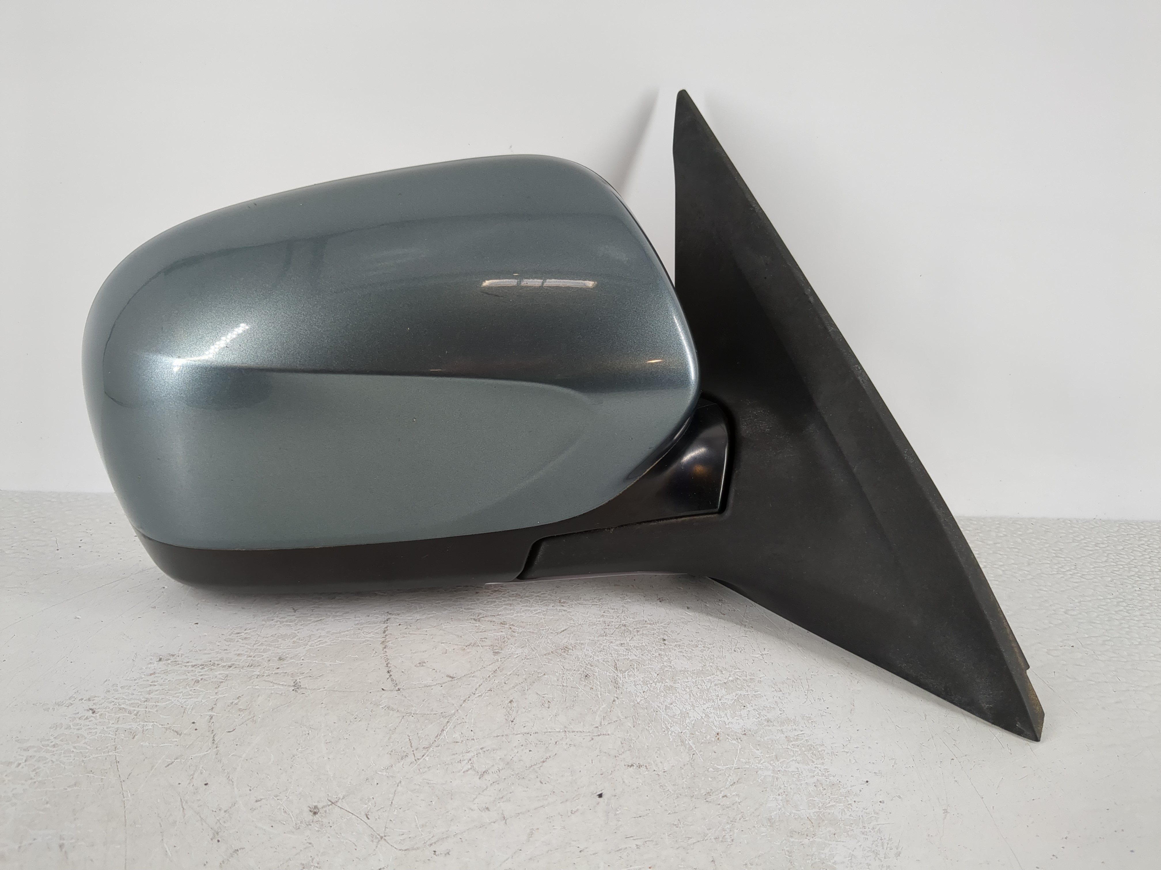 2012 Subaru Forester Passenger Right Side View Power Door Mirror Grey 1108756 - Oemusedautoparts1.com