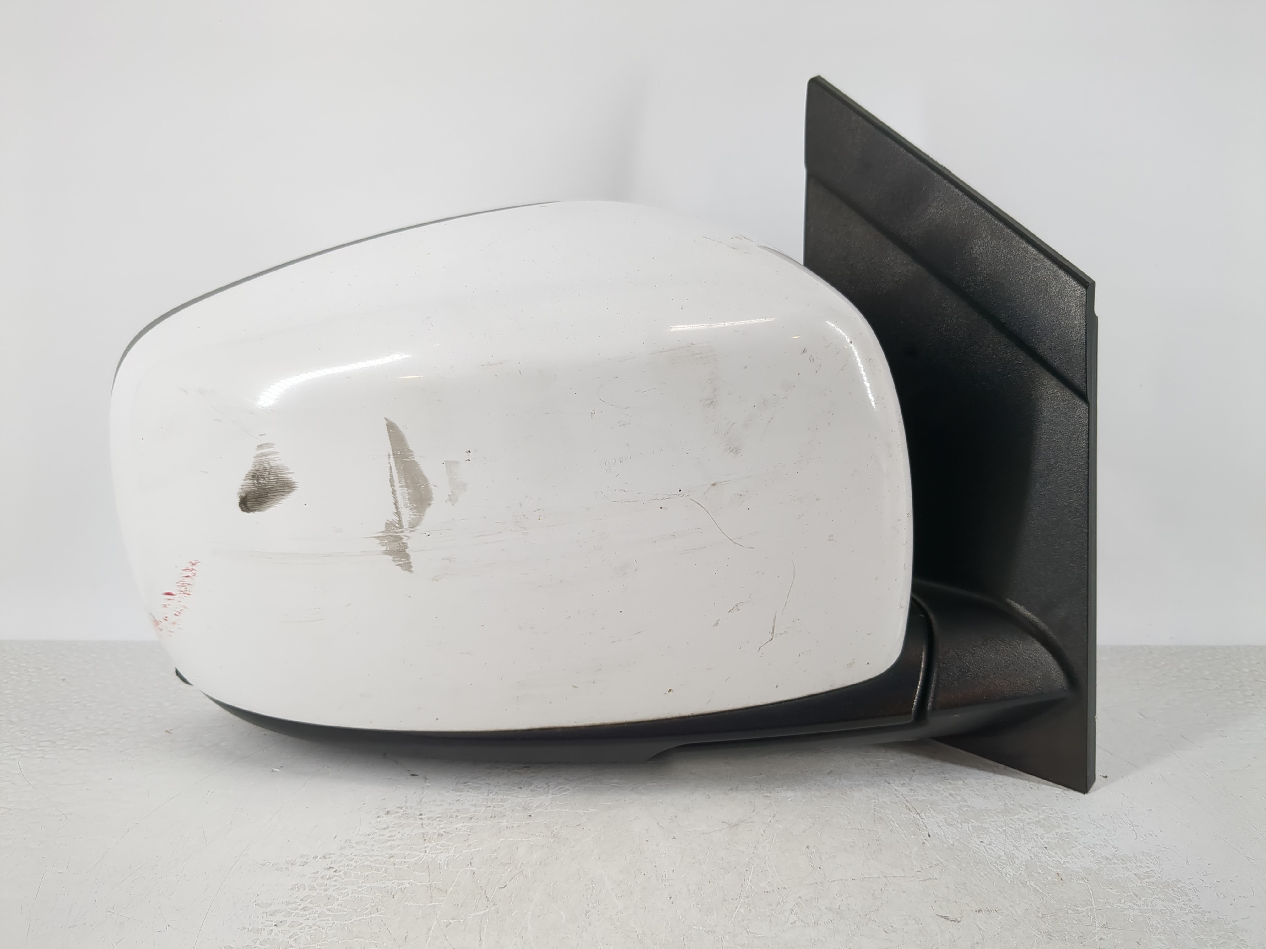 2011 Chrysler Town & Country Passenger Right Side View Power Door Mirror 1108793 - Oemusedautoparts1.com