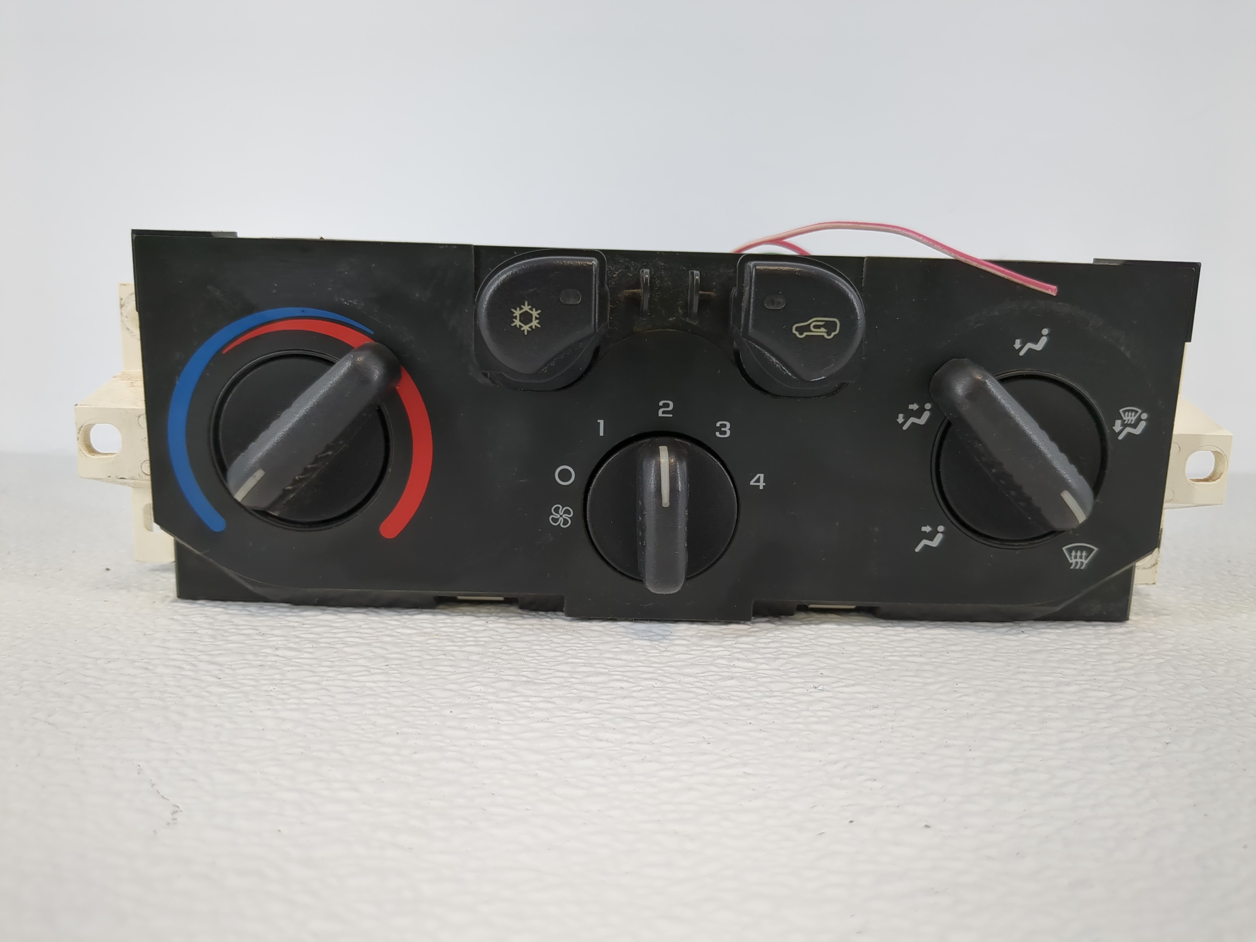 2004-2012 Chevrolet Colorado Ac Heater Climate Control 25841856 1108834 - Oemusedautoparts1.com