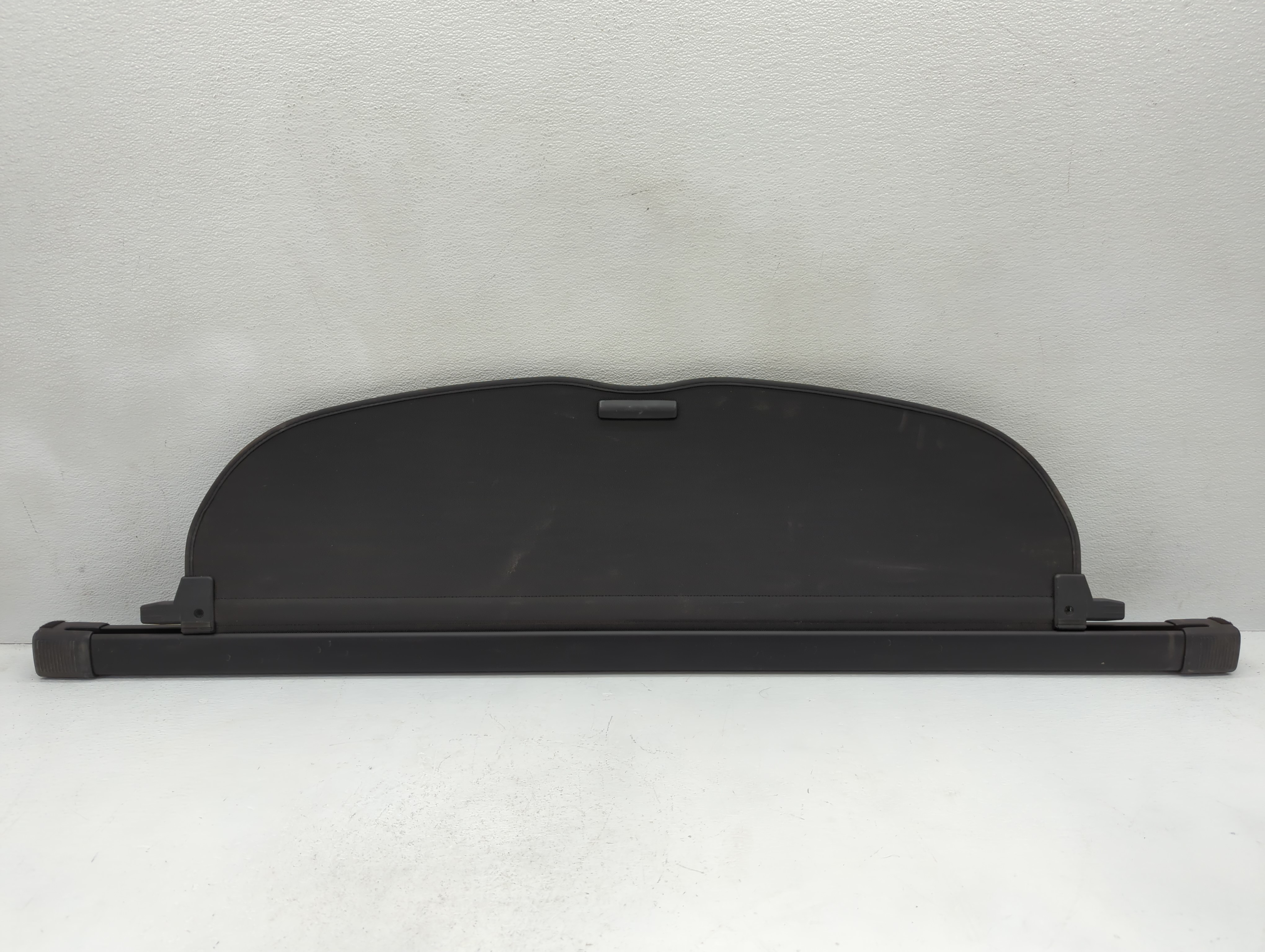 2017 Hyundai Elantra Rear Cargo Cover Storage Retractable Shade 1108857 - Oemusedautoparts1.com