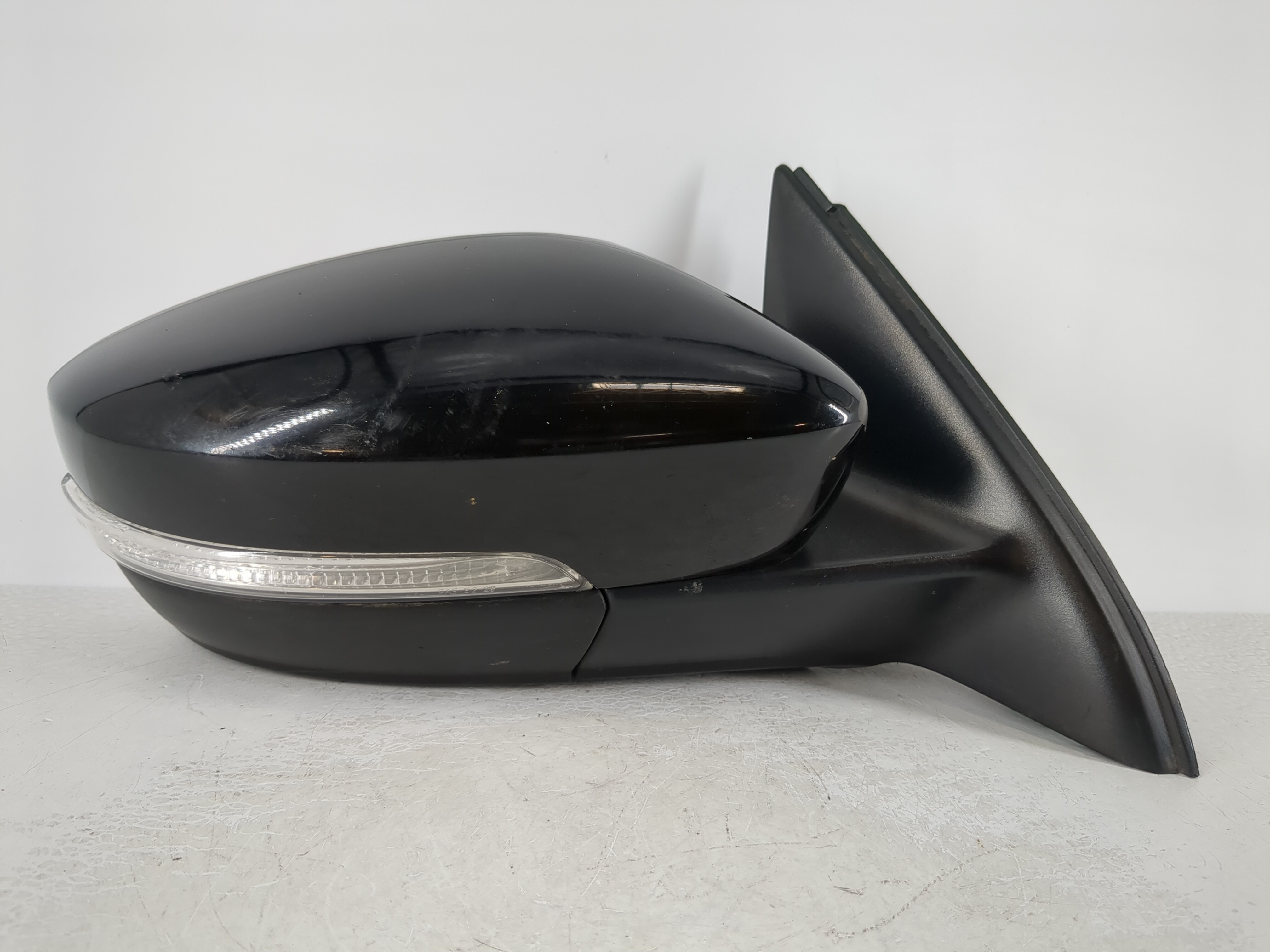 2011-2016 Volkswagen Jetta Passenger Right Side View Power Door Mirror 1108872 - Oemusedautoparts1.com