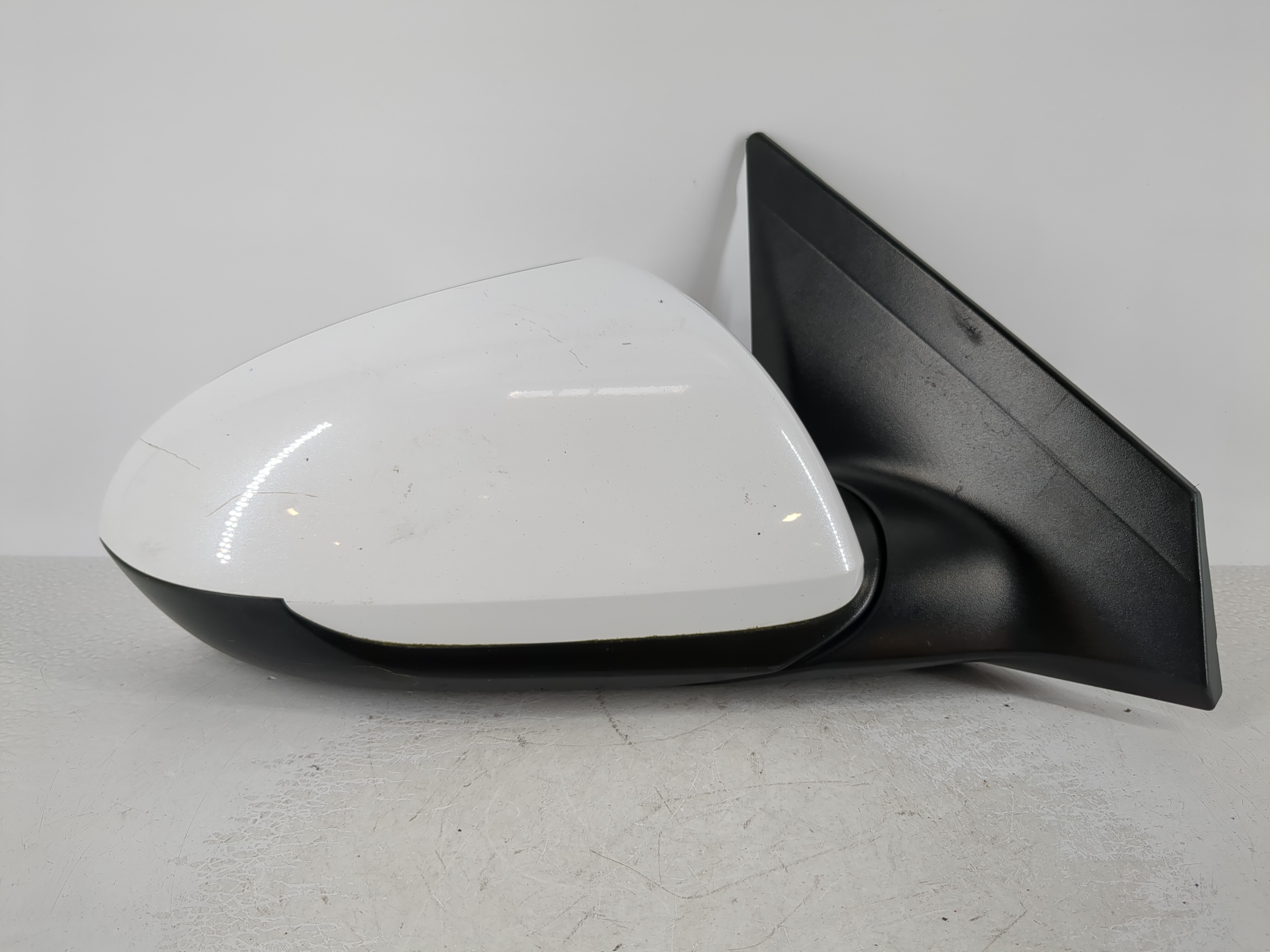 2017-2020 Hyundai Elantra Passenger Right Side View Power Door Mirror 1108873 - Oemusedautoparts1.com