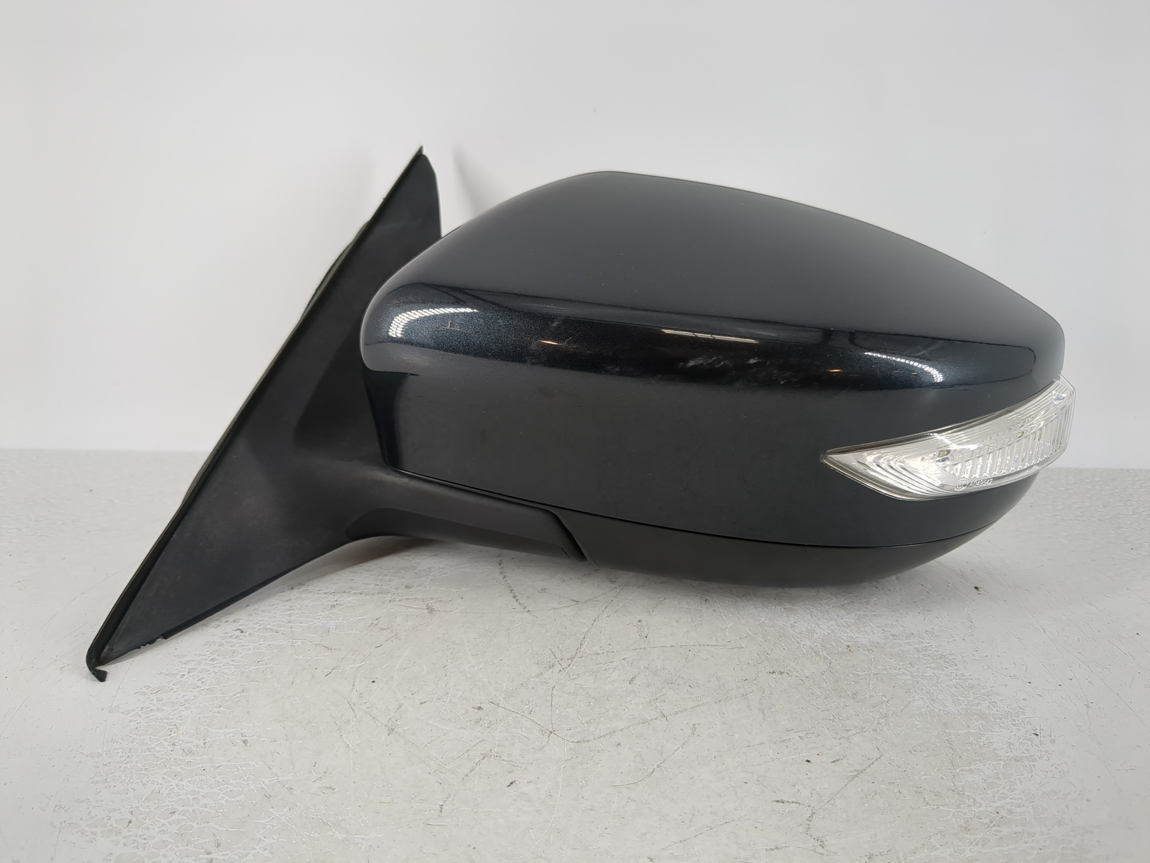 2013-2018 Nissan Altima Driver Left Side View Power Door Mirror 1108878 - Oemusedautoparts1.com