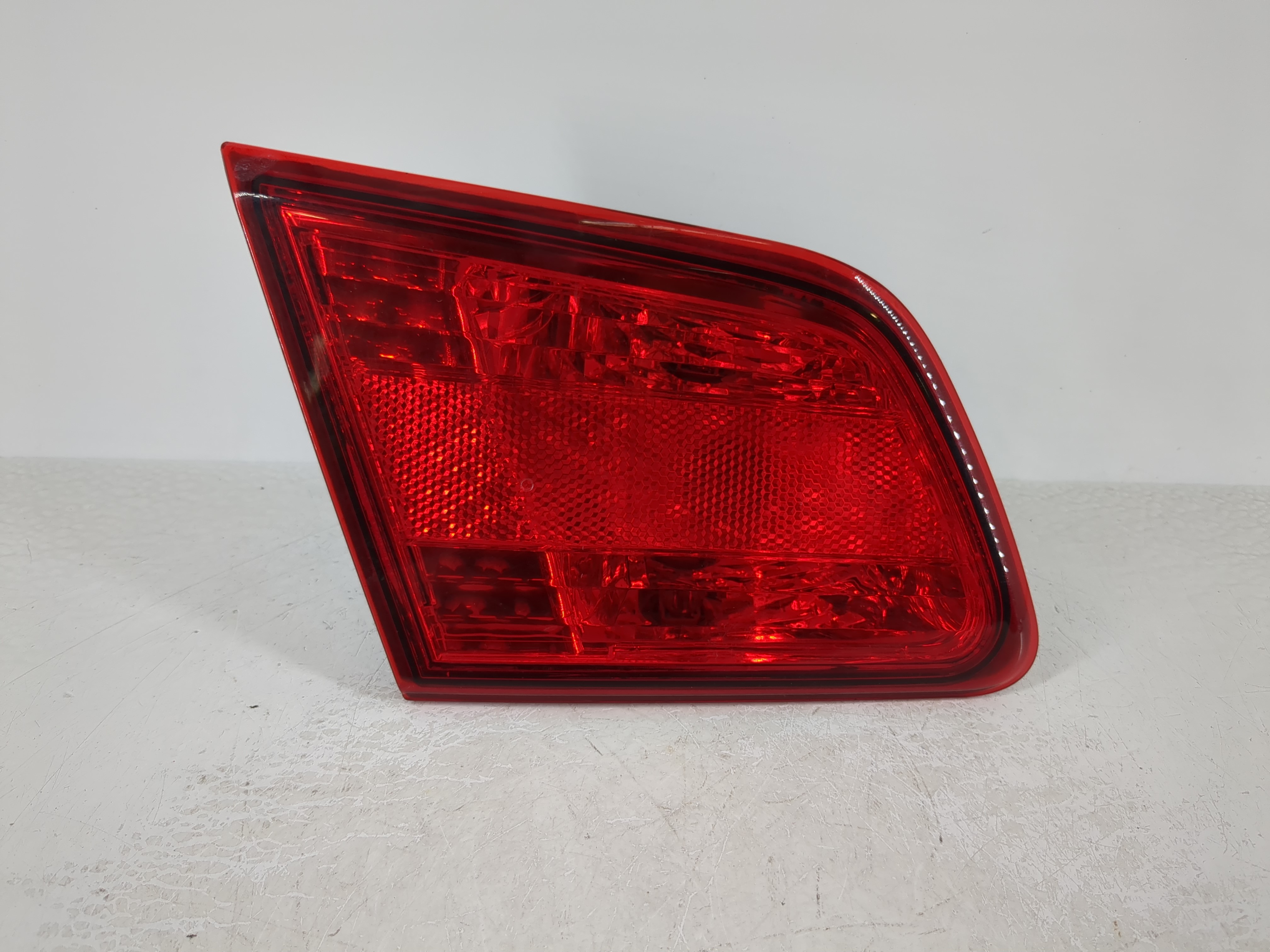 2010-2014 Subaru Legacy Driver Left Side Tail Light Taillight Oem 1108888 - Oemusedautoparts1.com