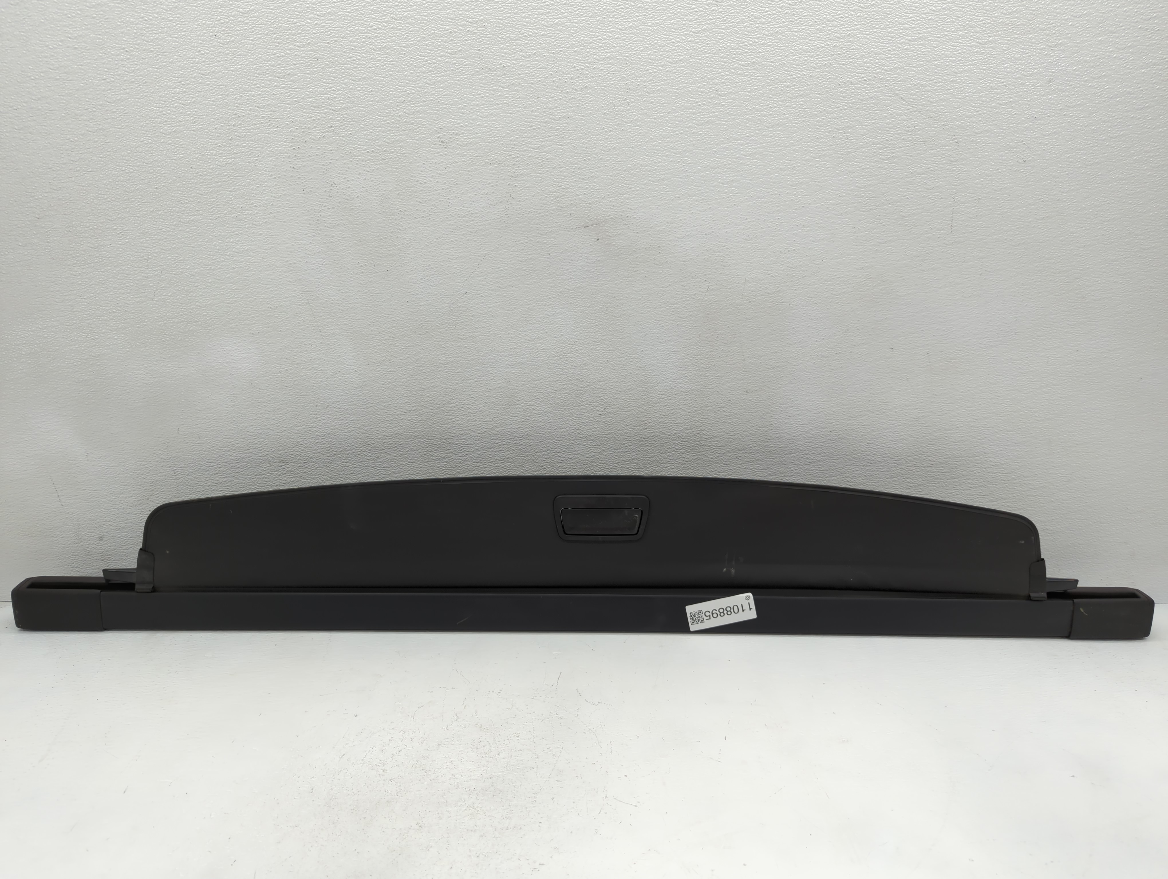 Picture of 2021 Volkswagen Atlas Rear Cargo Cover Storage Retractable Shade Black 1108895