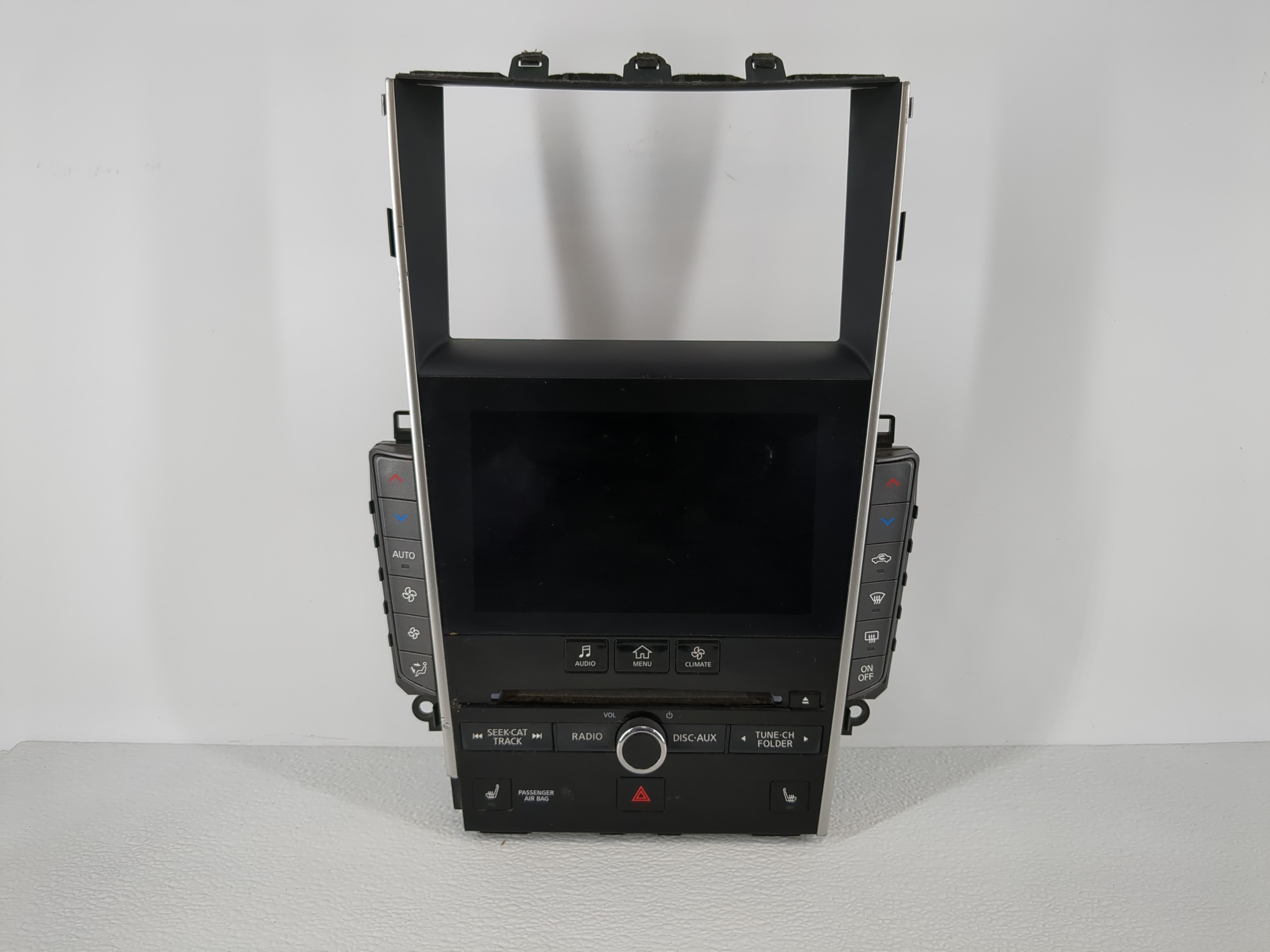 2015-2015 Infiniti Q50 Am Fm Cd Player Radio Receiver 1108903 - Oemusedautoparts1.com