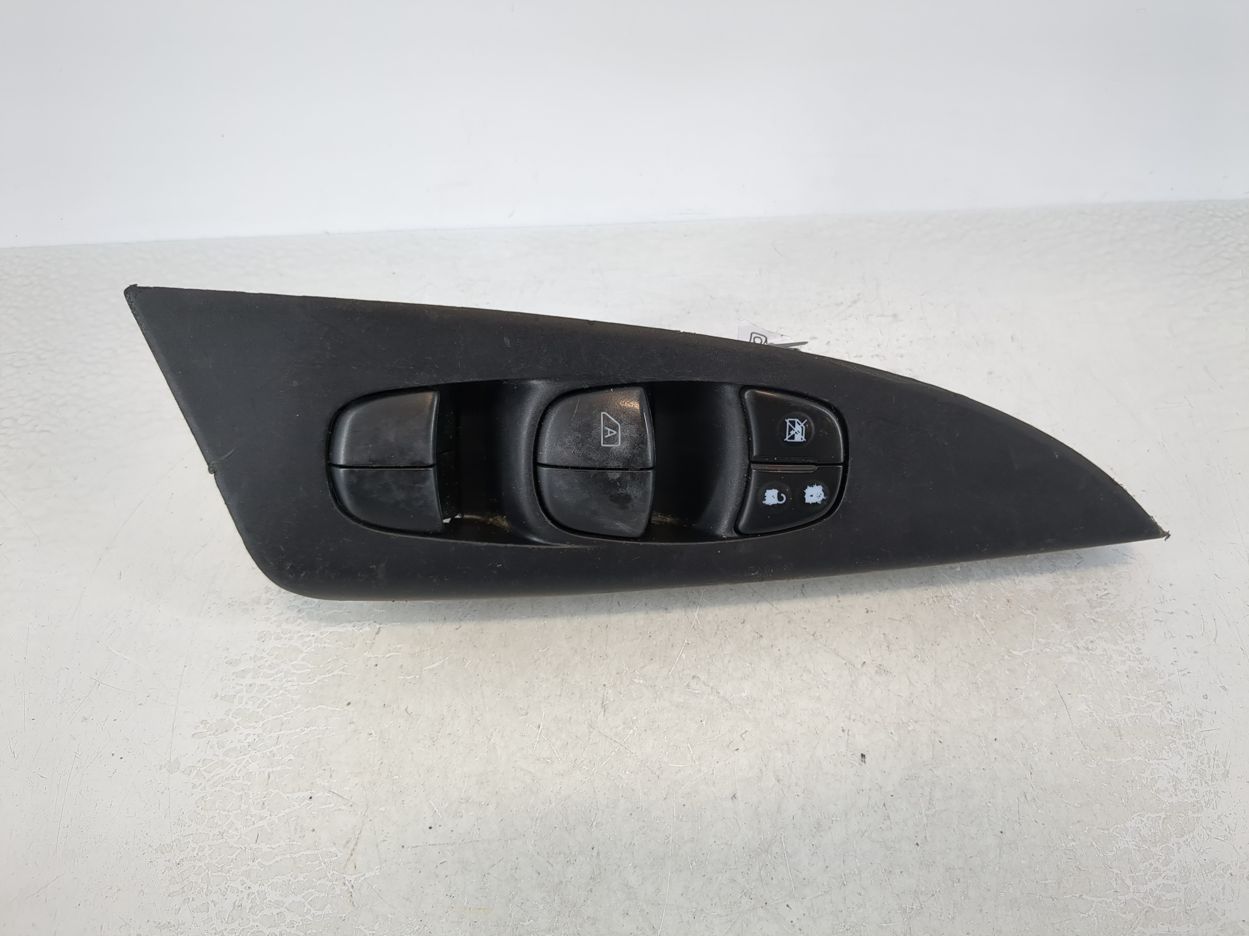 2013-2019 Nissan Sentra Driver Left Door Master Power Window Switch 1108913 - Oemusedautoparts1.com