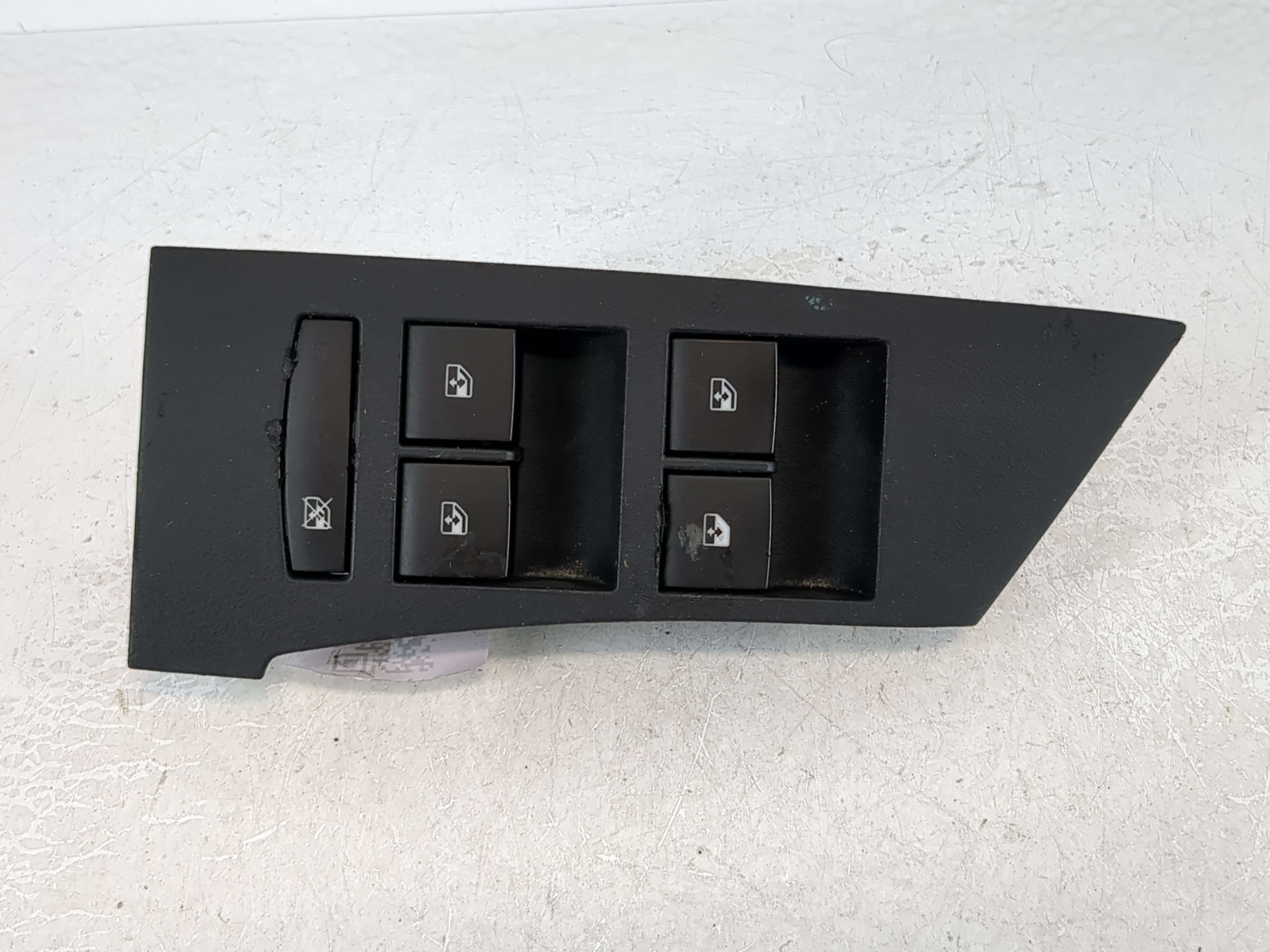 2015-2017 Buick Verano Driver Left Door Master Power Window Switch 1108914 - Oemusedautoparts1.com