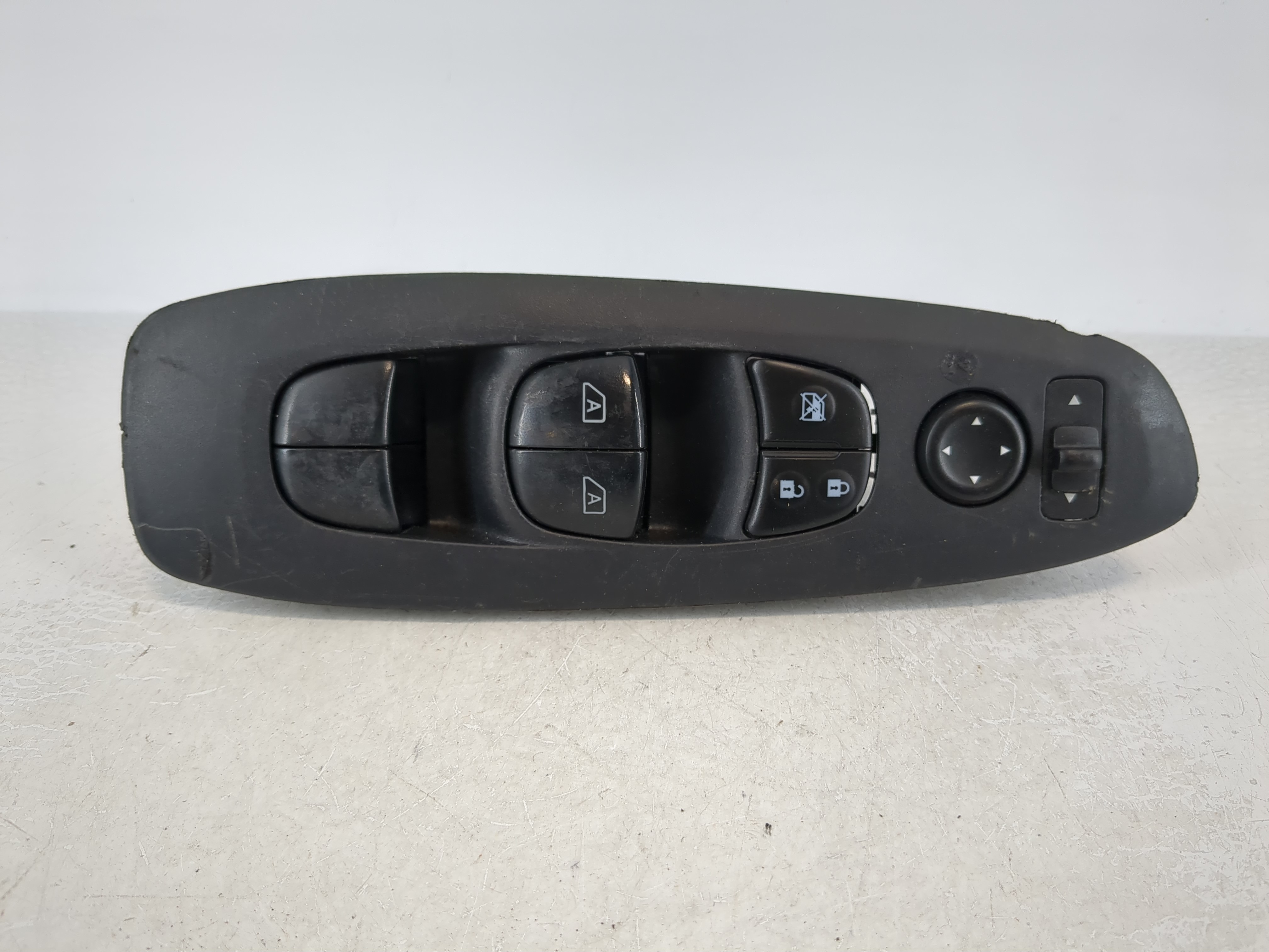 2013-2020 Nissan Pathfinder Driver Left Door Master Power Window Switch 1108921 - Oemusedautoparts1.com