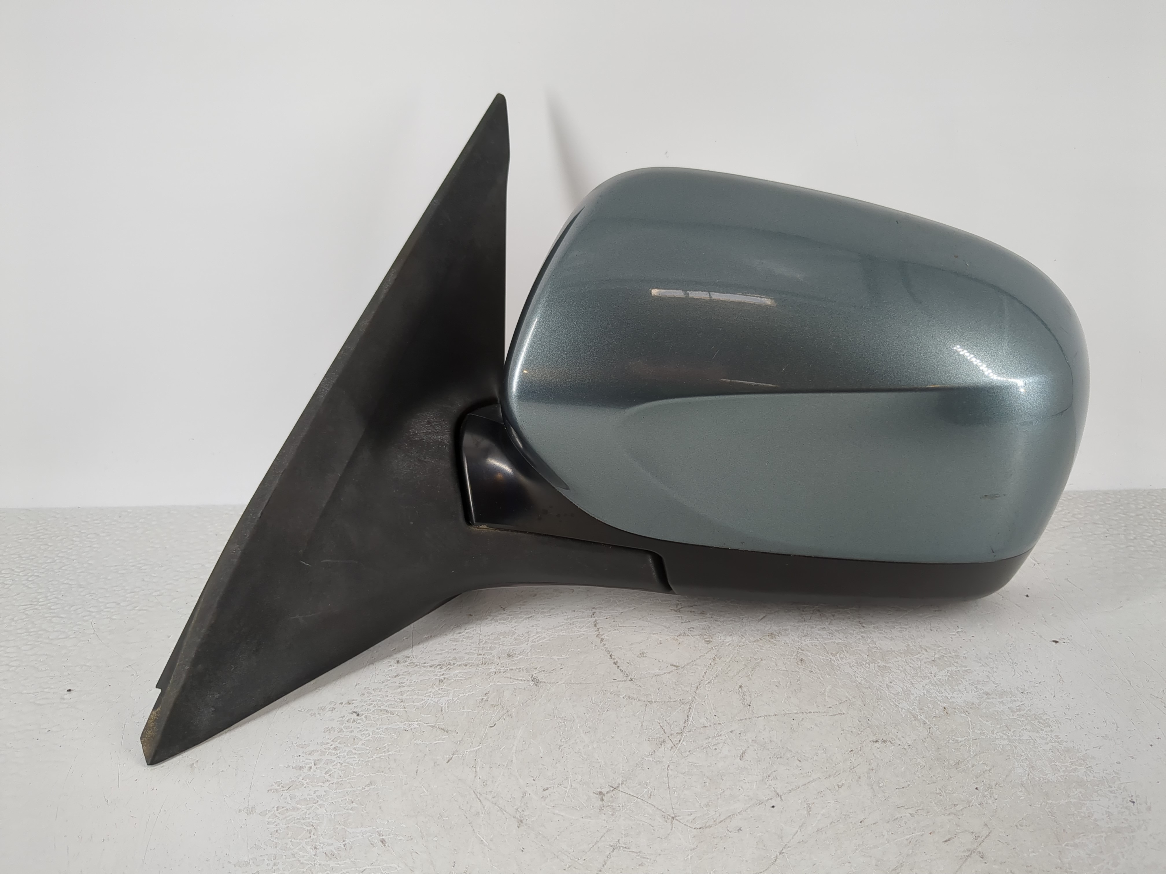2012 Subaru Forester Driver Left Side View Power Door Mirror Grey 1108928 - Oemusedautoparts1.com