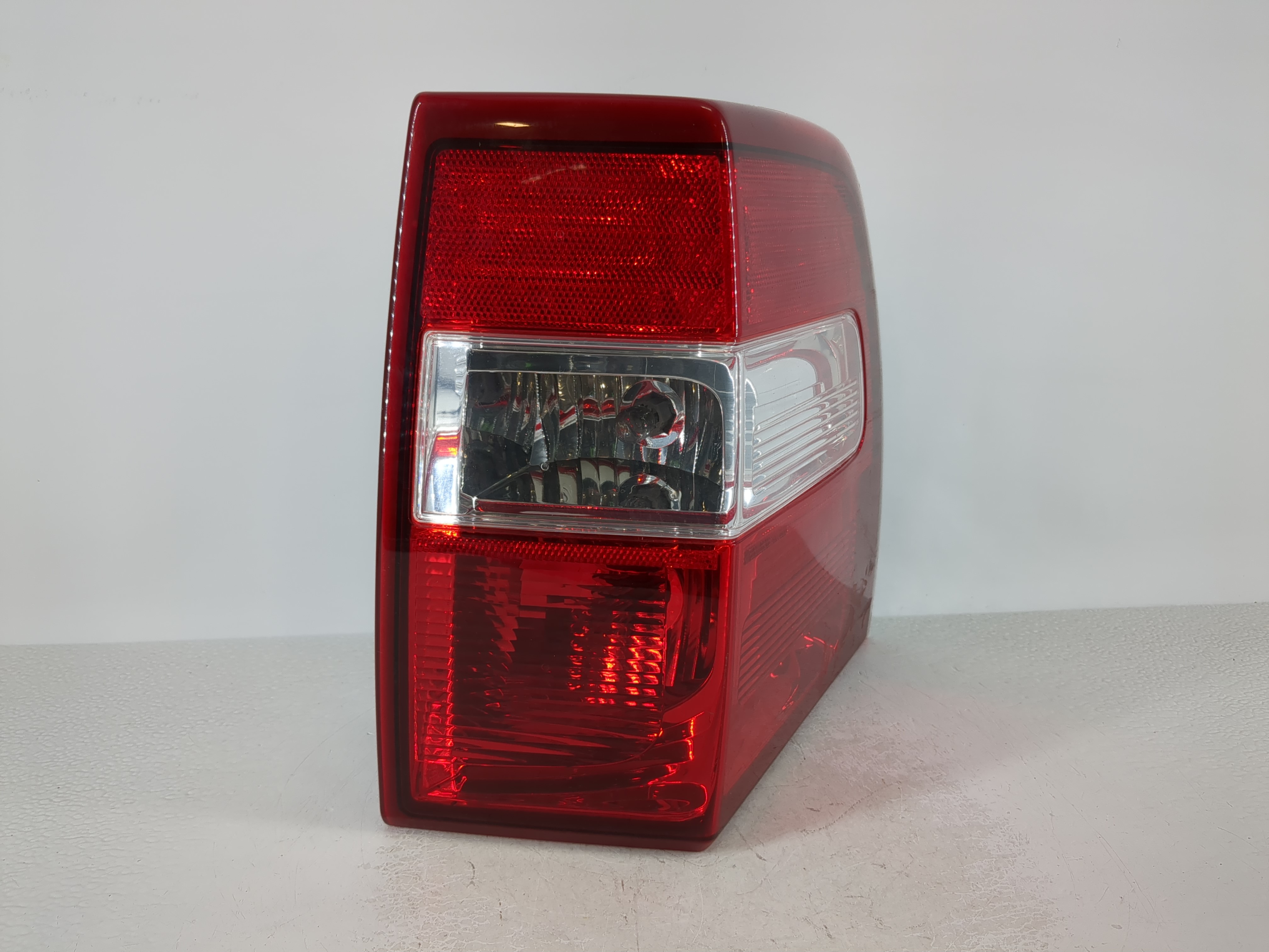 2007-2017 Ford Expedition Passenger Right Side Tail Light Taillight Oem 1108937 - Oemusedautoparts1.com