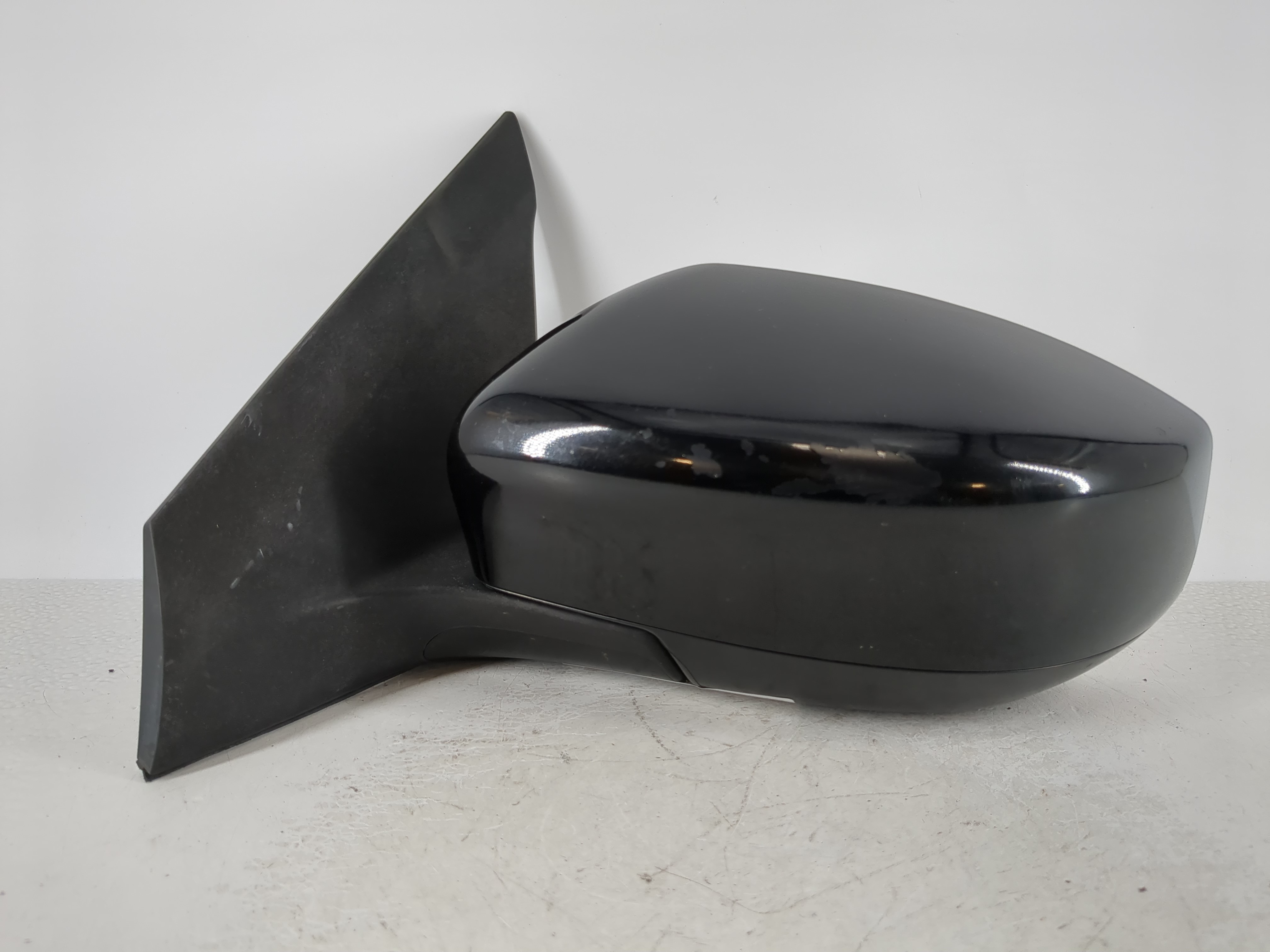 2016-2019 Nissan Sentra Driver Left Side View Power Door Mirror Black 1108947 - Oemusedautoparts1.com