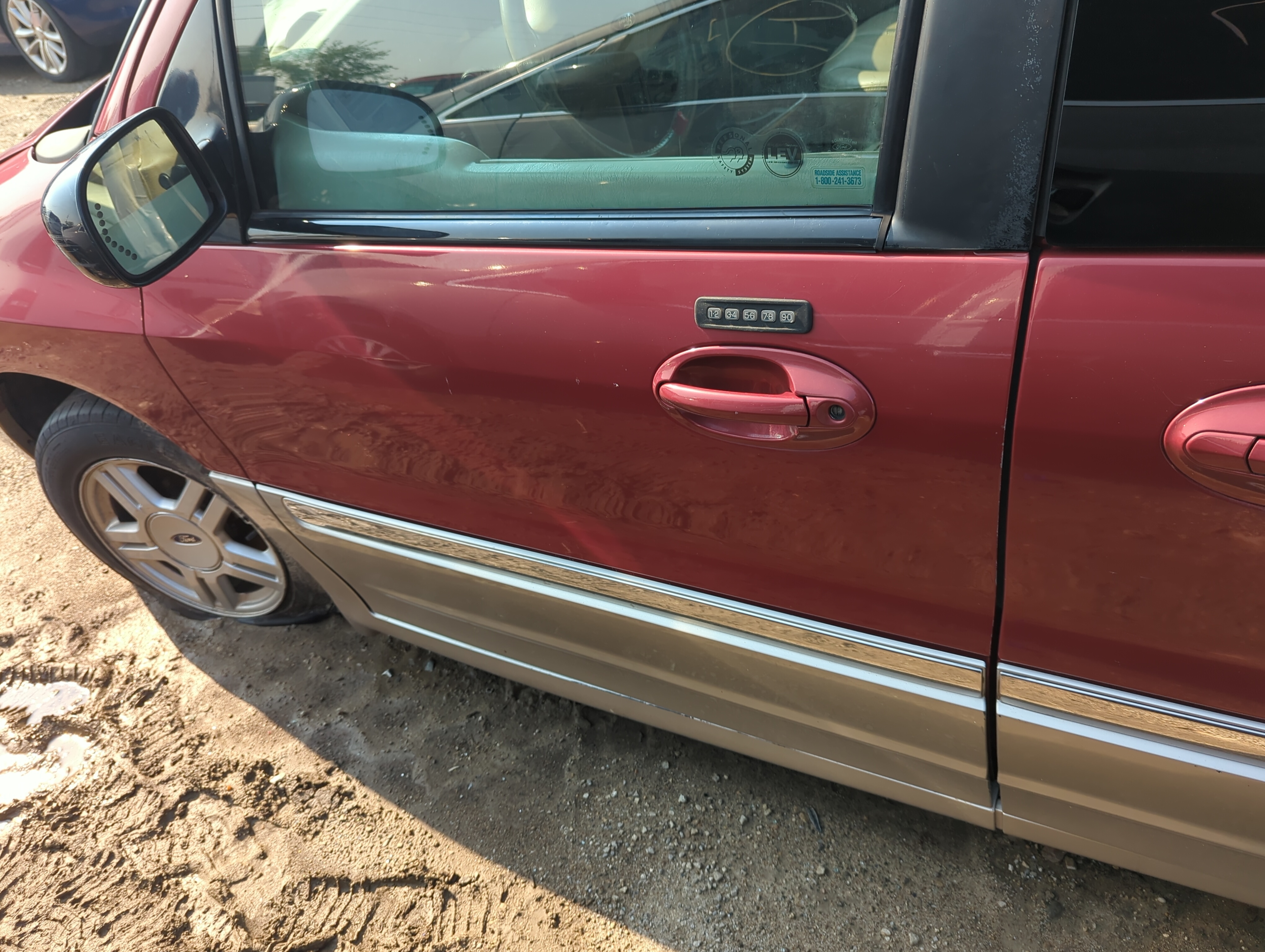 Picture of 2001-2003 Ford Windstar Driver Front Door Oem 1109133