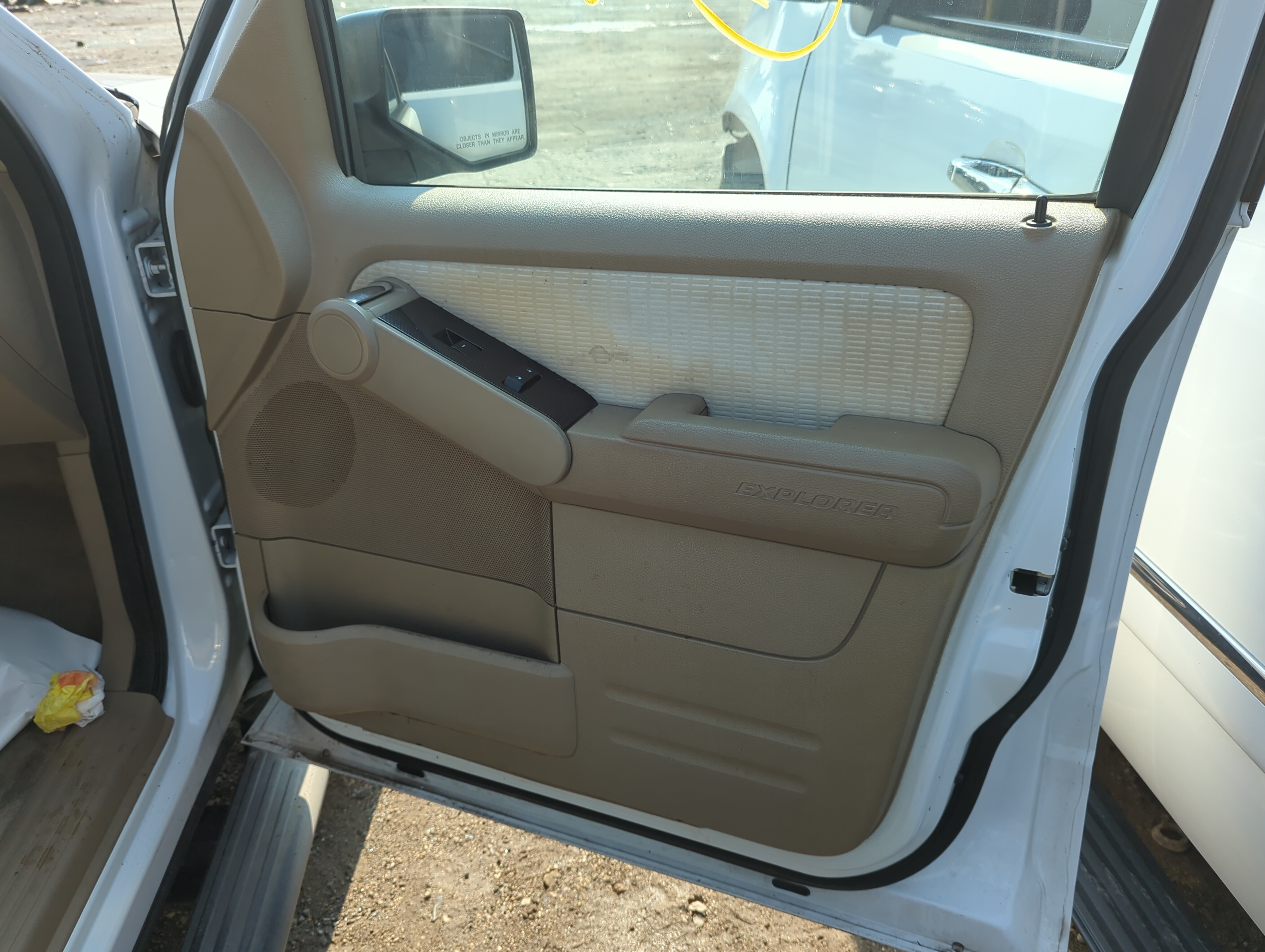 Picture of 2010 Ford Explorer Front Right Passenger Interior Door Panel Trim 1109214