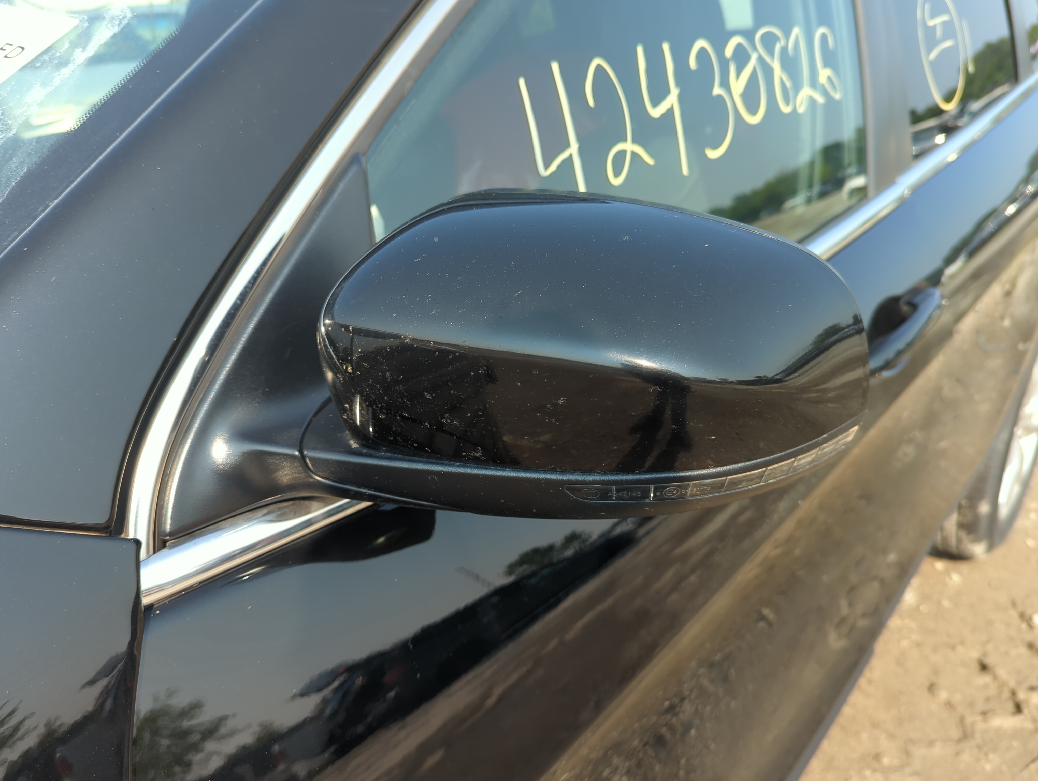 2014-2021 Jeep Cherokee Driver Left Side View Power Door Mirror Black 1109638 - Oemusedautoparts1.com