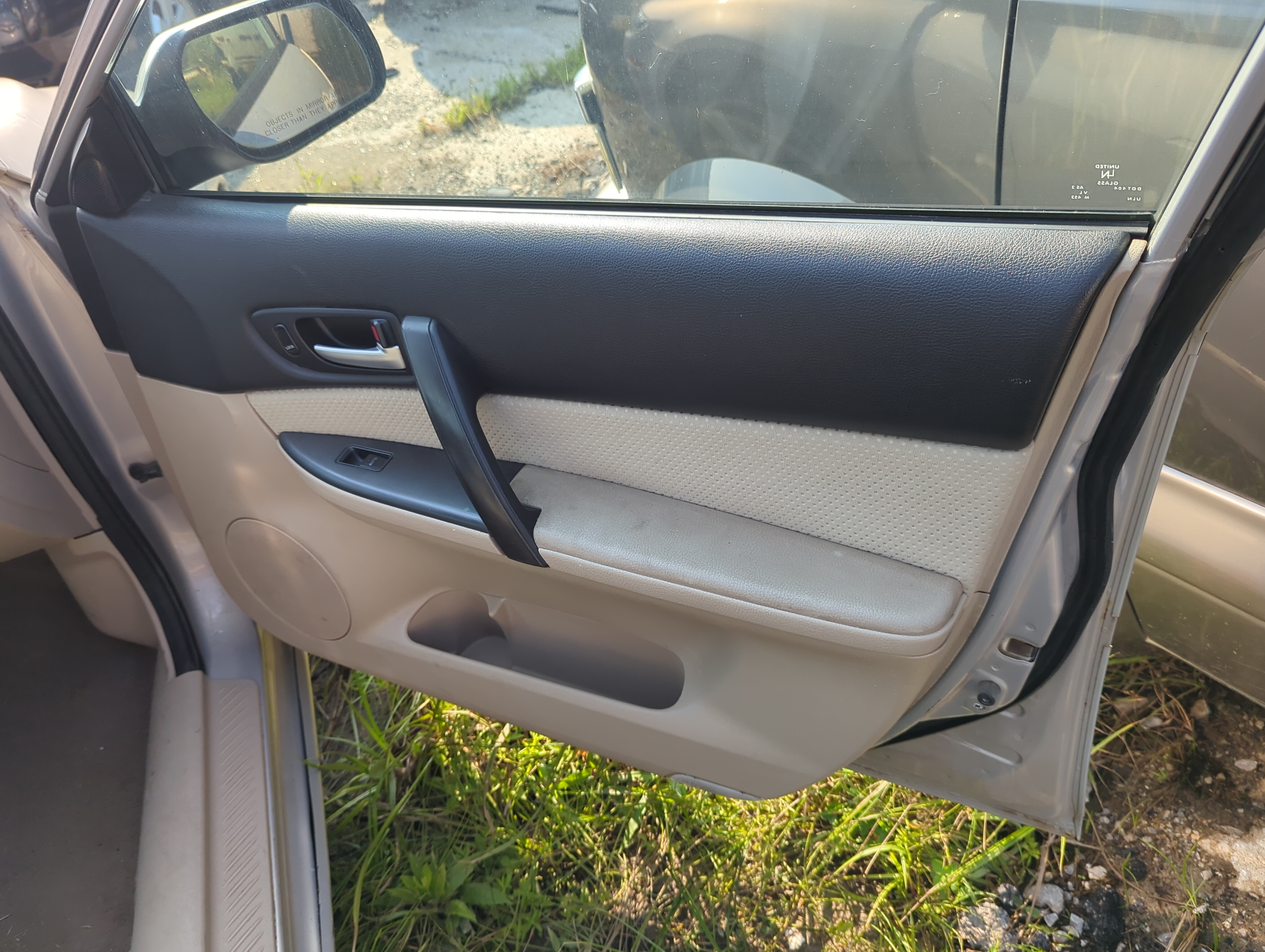 Picture of 2008 Mazda 6 Front Right Passenger Interior Door Panel Trim 1110013