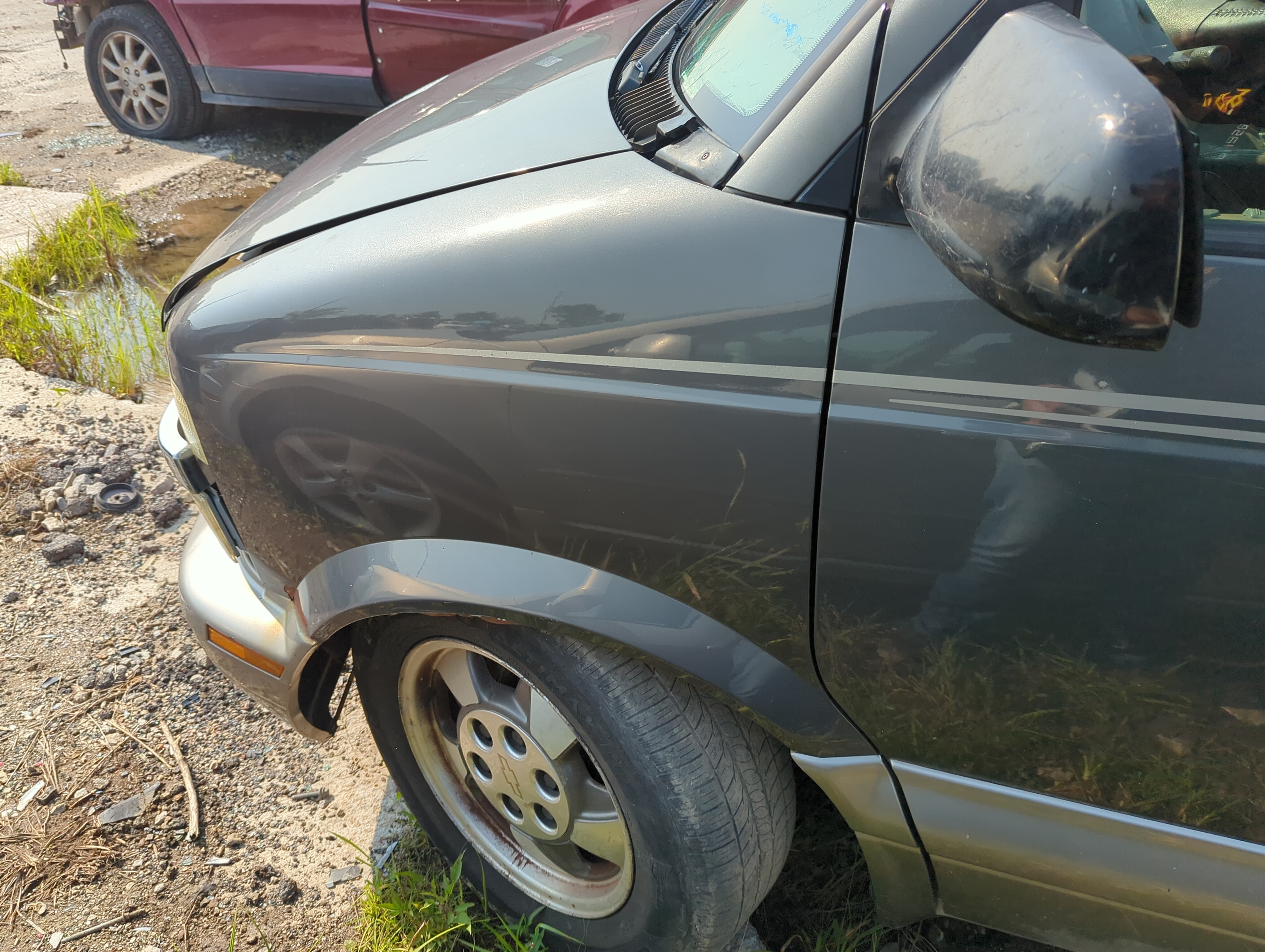 Picture of 1995-2005 Chevrolet Astro Driver Fender 1110058